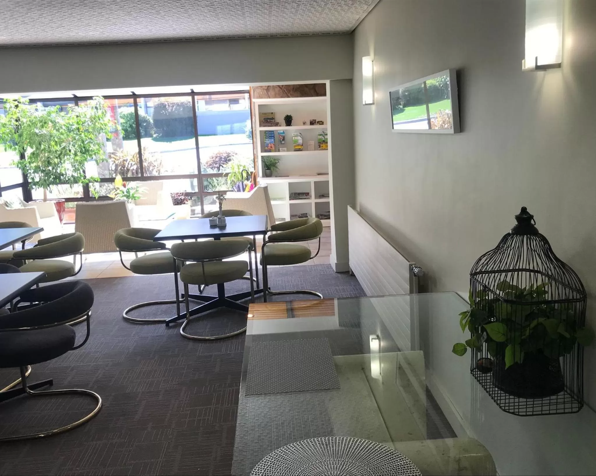 Restaurant/places to eat in Earnslaw Lodge