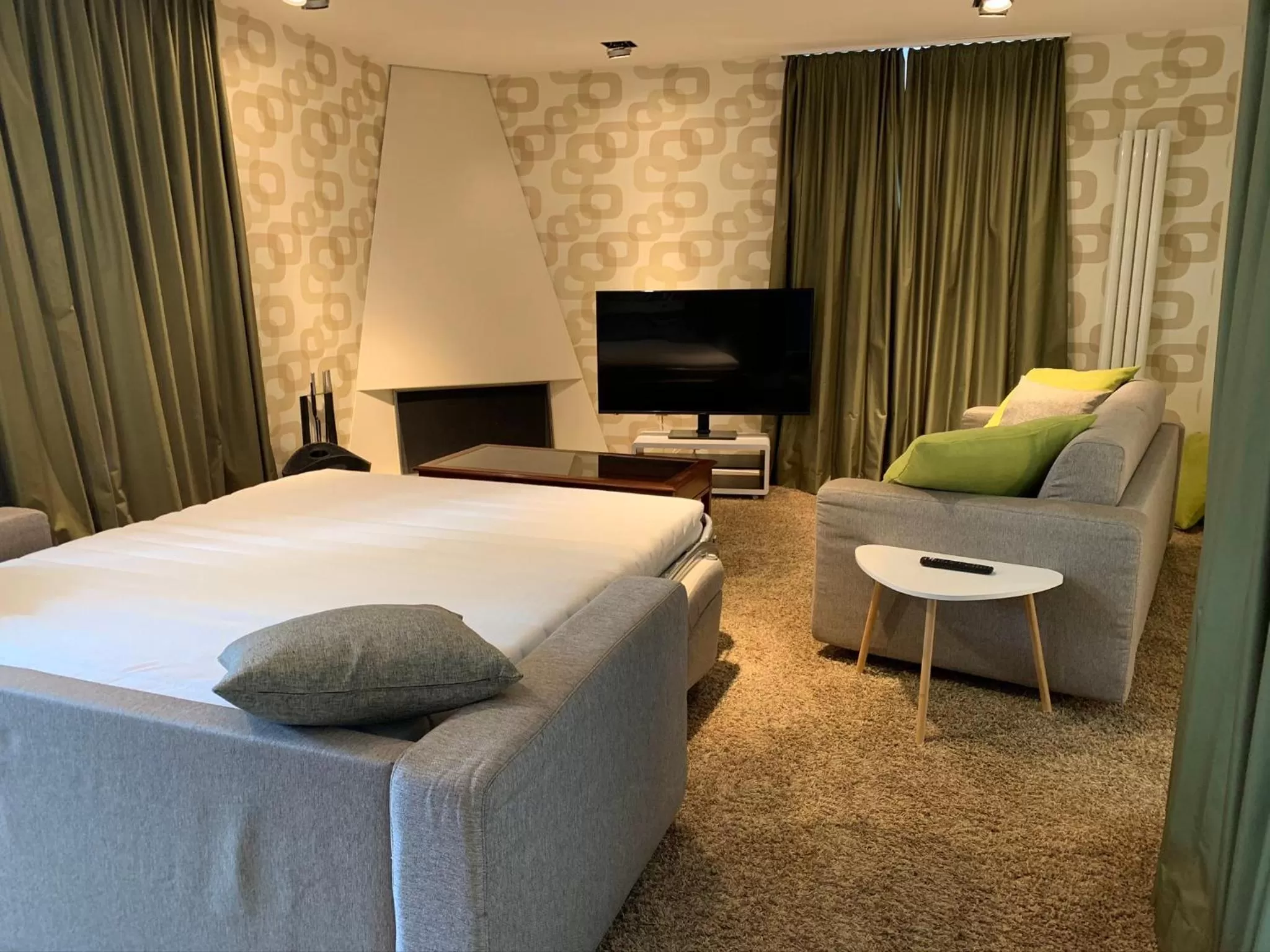 Living room, TV/Entertainment Center in Park-Lodge Am Rohrbusch