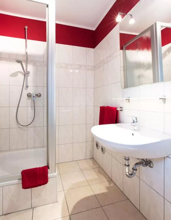 Bathroom in Seaside-Strandhotel