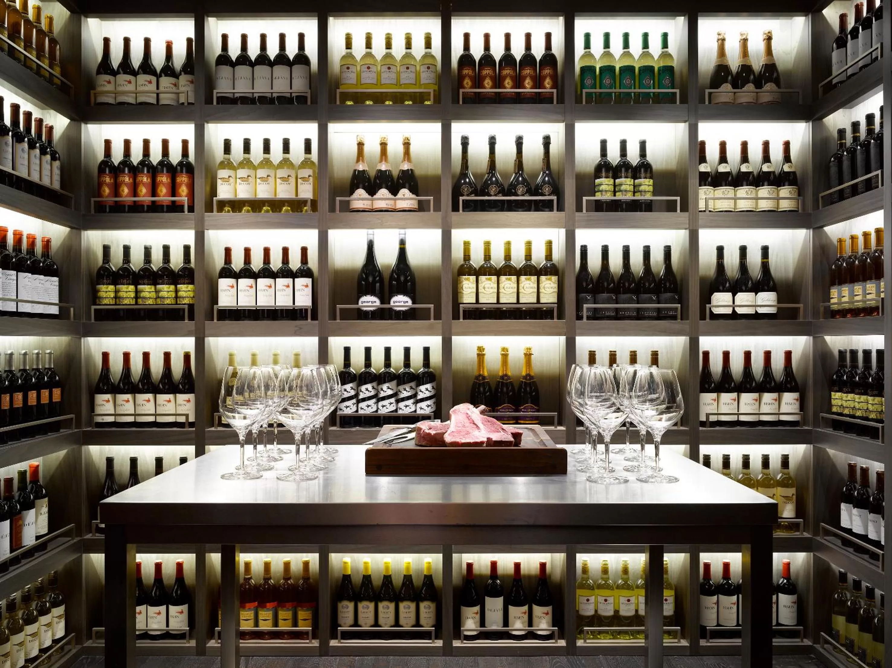 Restaurant/places to eat in The Emblem Prague Hotel - Preferred Hotels & Resorts