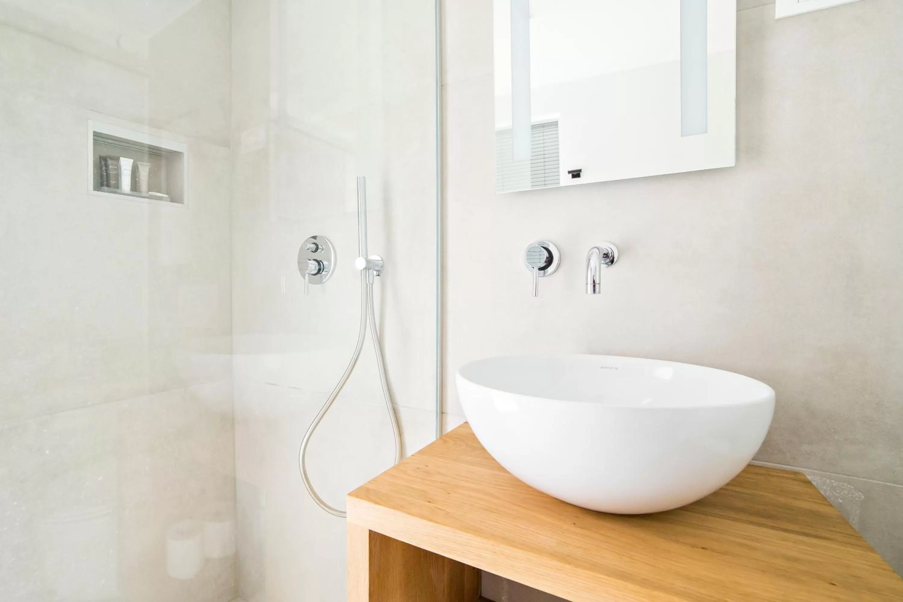 Bathroom in MEMENTO B&B Piran