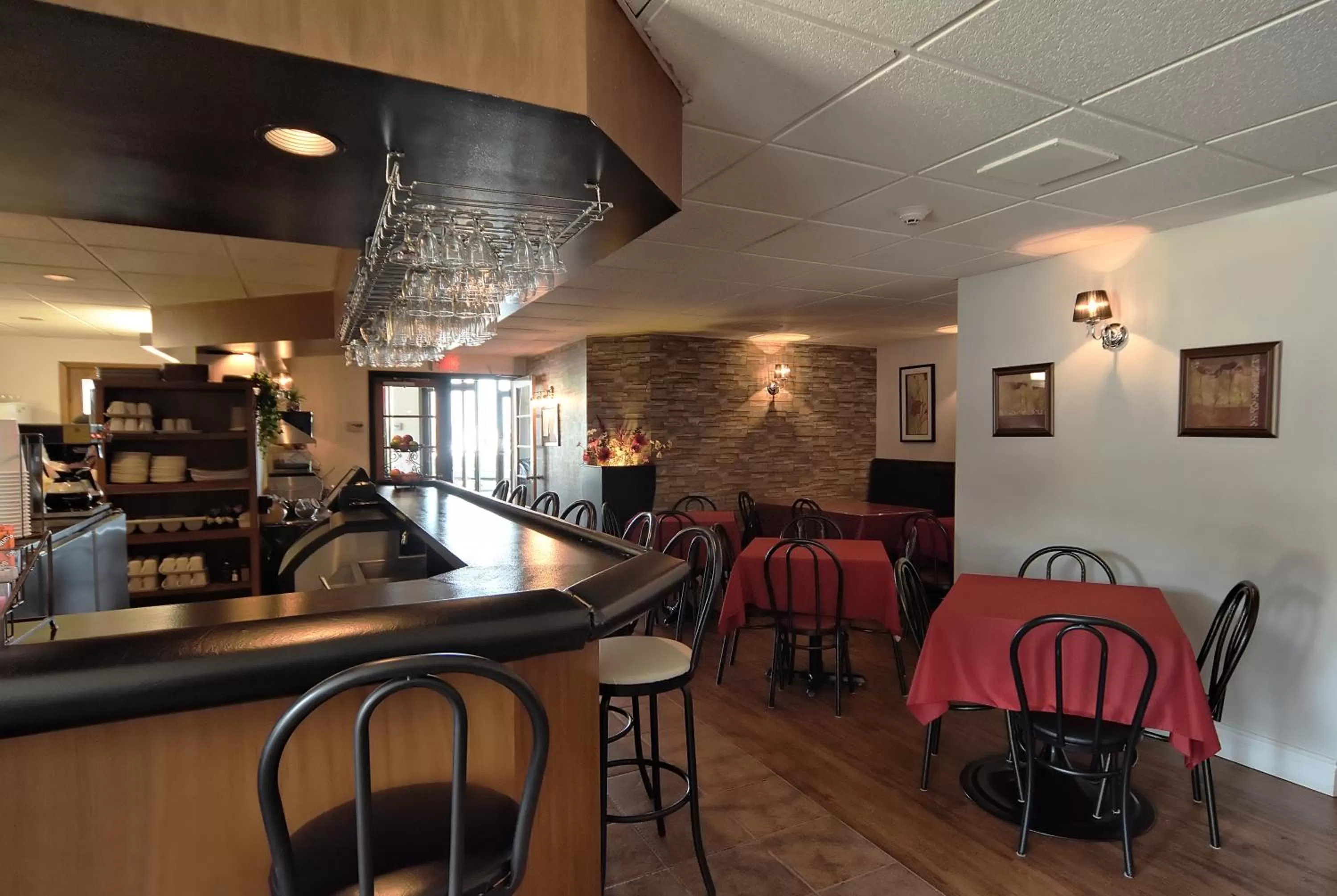 Dining area in Hôtel Le Floral