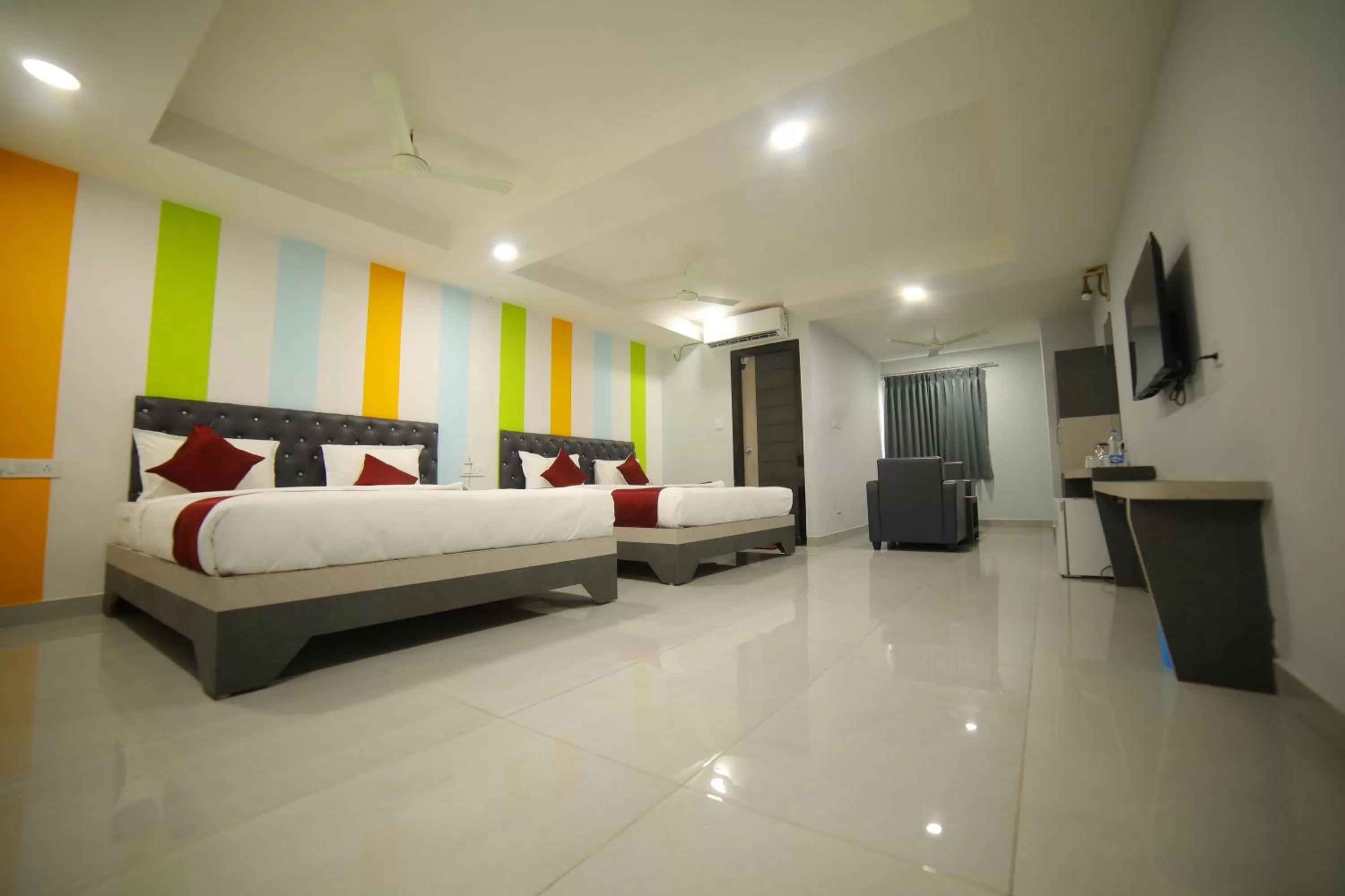 View (from property/room), Bed in HOTEL BLUE MOON