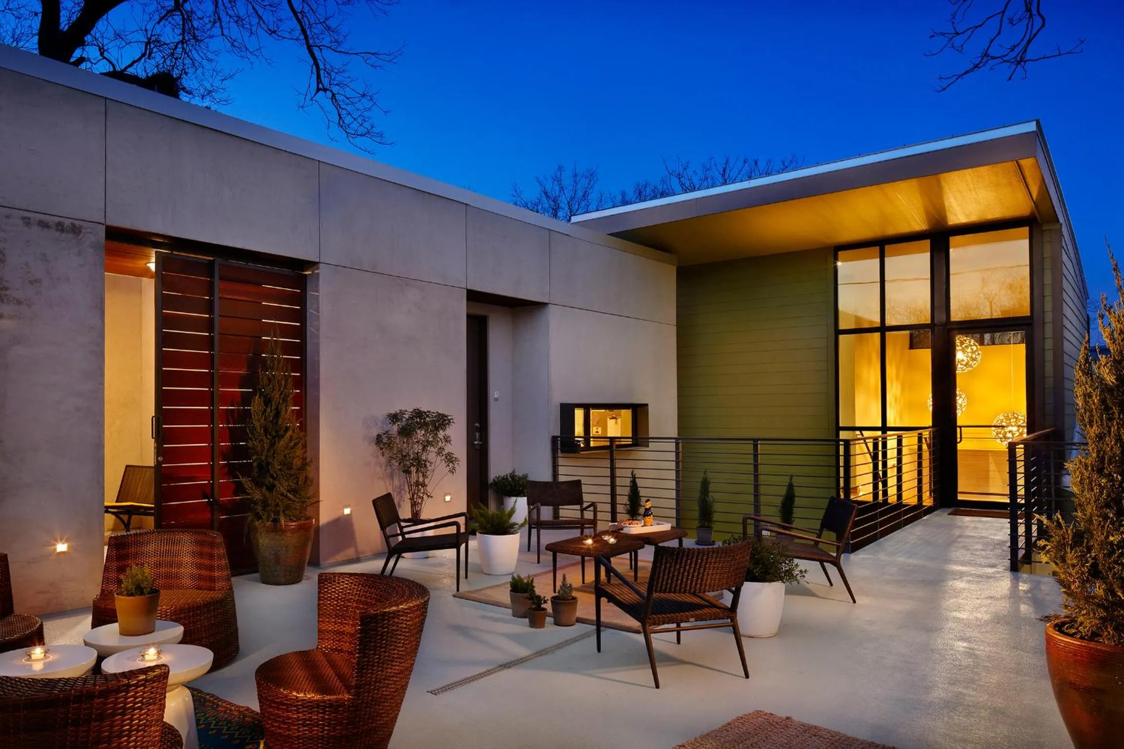 Patio in Heywood Hotel