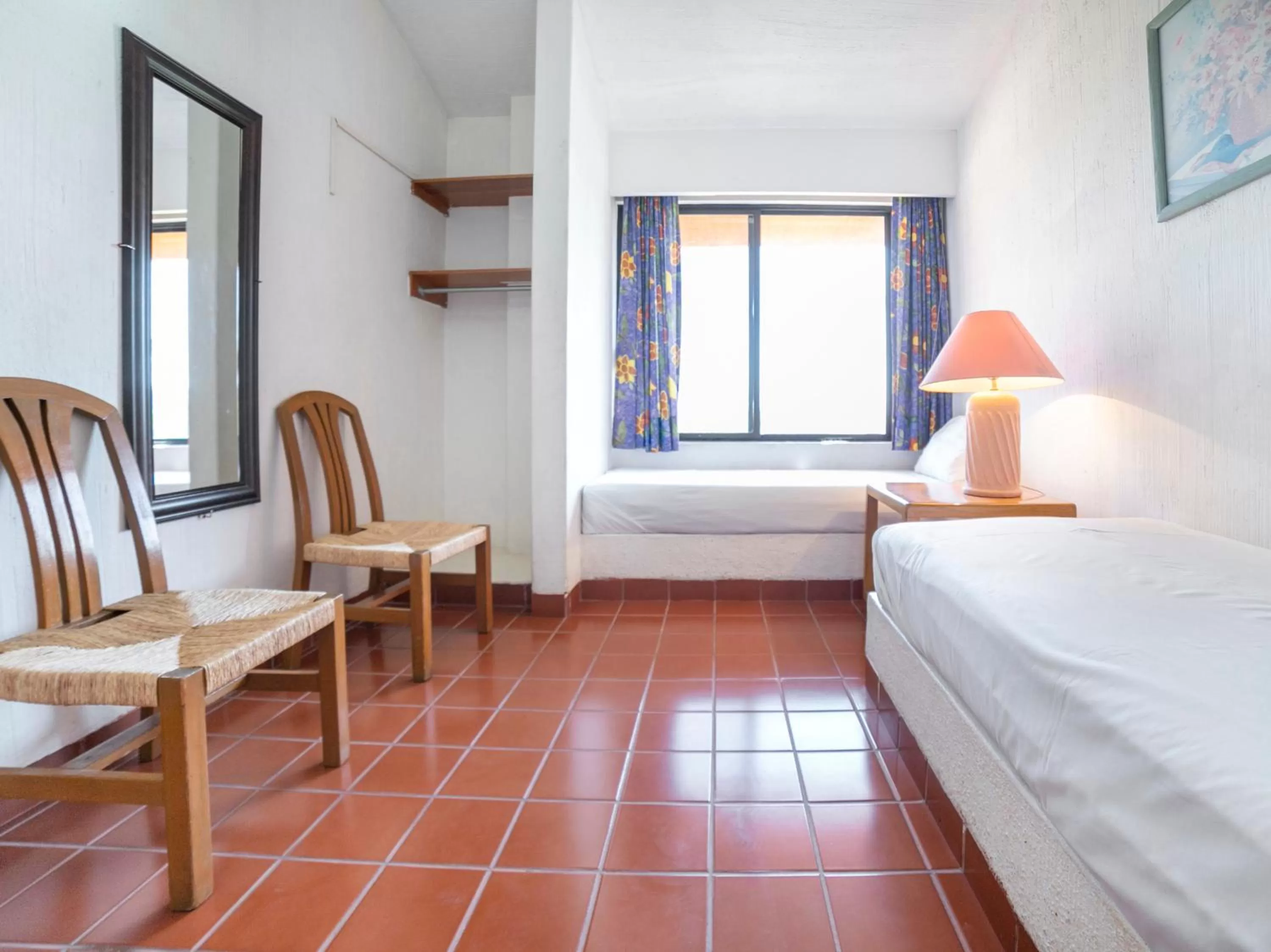 Seating area, Bed in Hotel La Rinconada Santa Fe