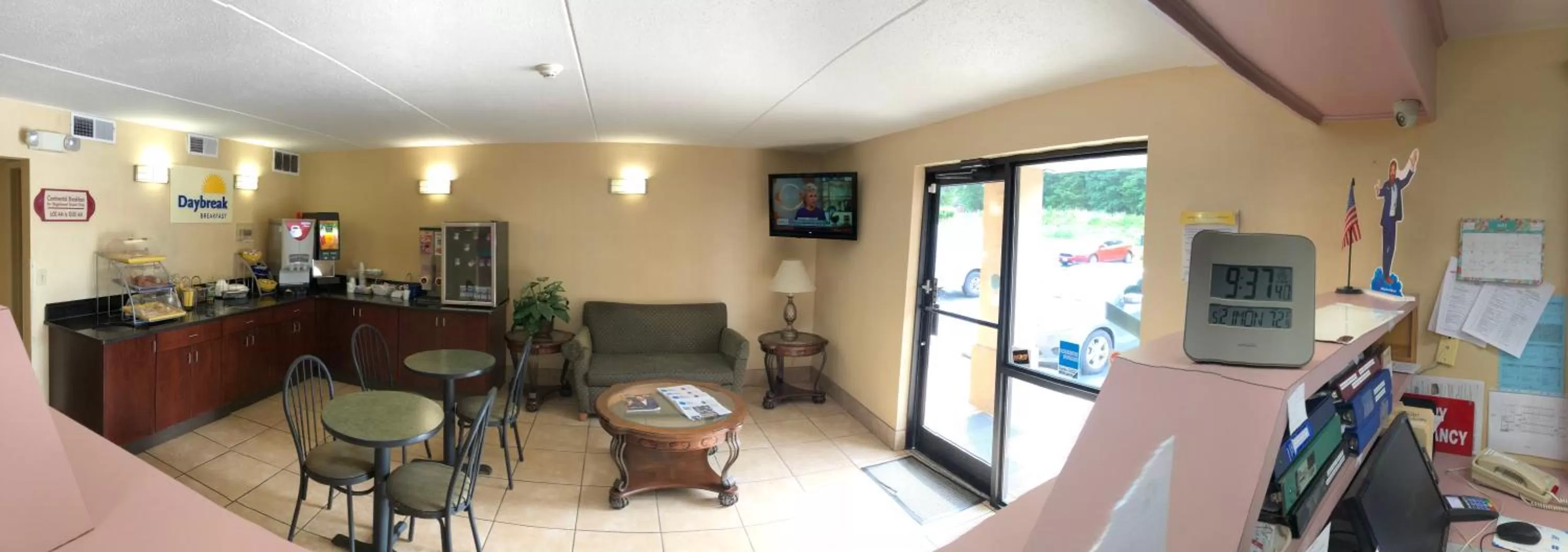 Lobby or reception in Days Inn by Wyndham Winston Salem North