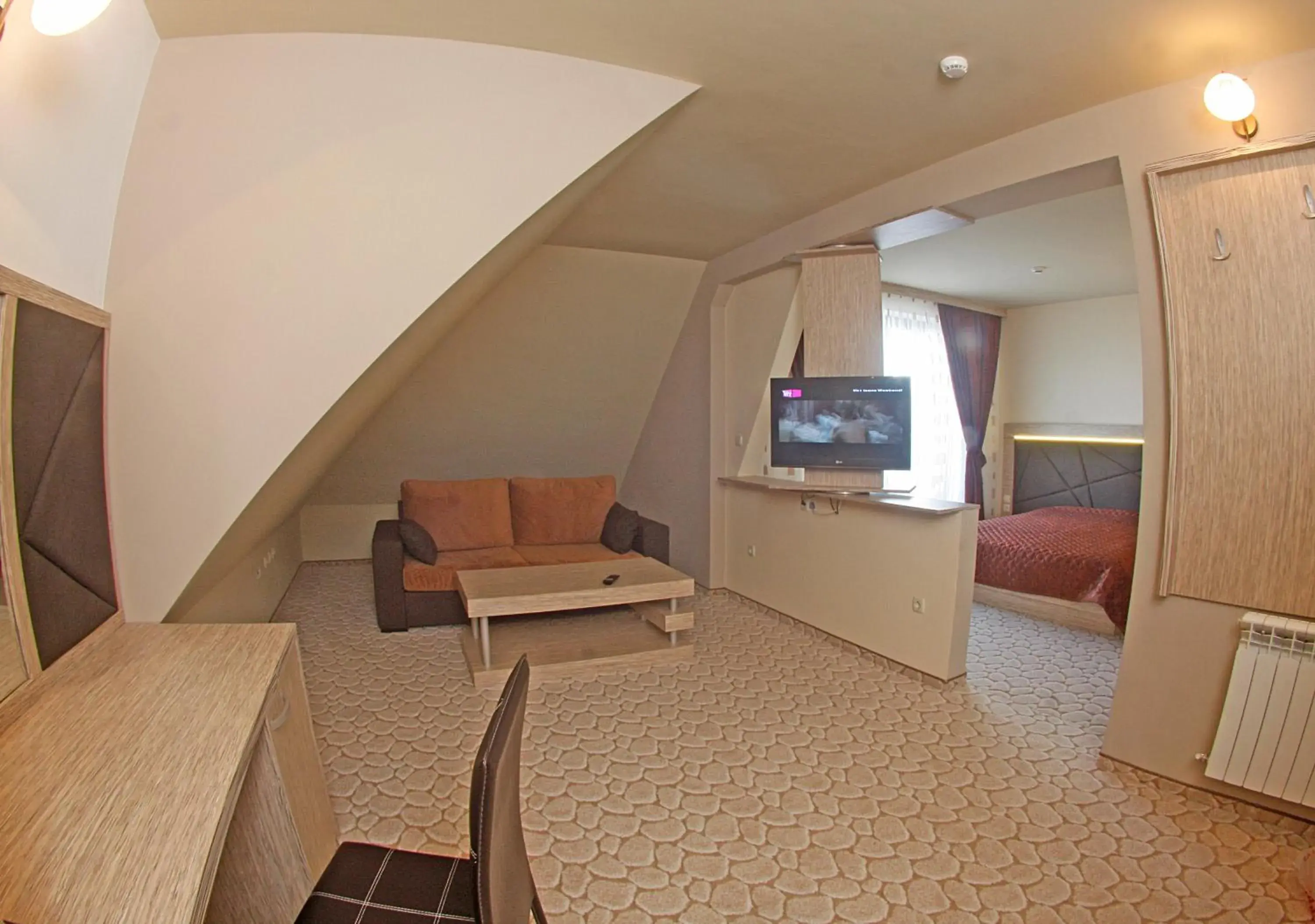 One-Bedroom Suite with Balcony in Vitoshko Lale Hotel One-Bedroom Suite with Balcony in Vitoshko Lale Hotel