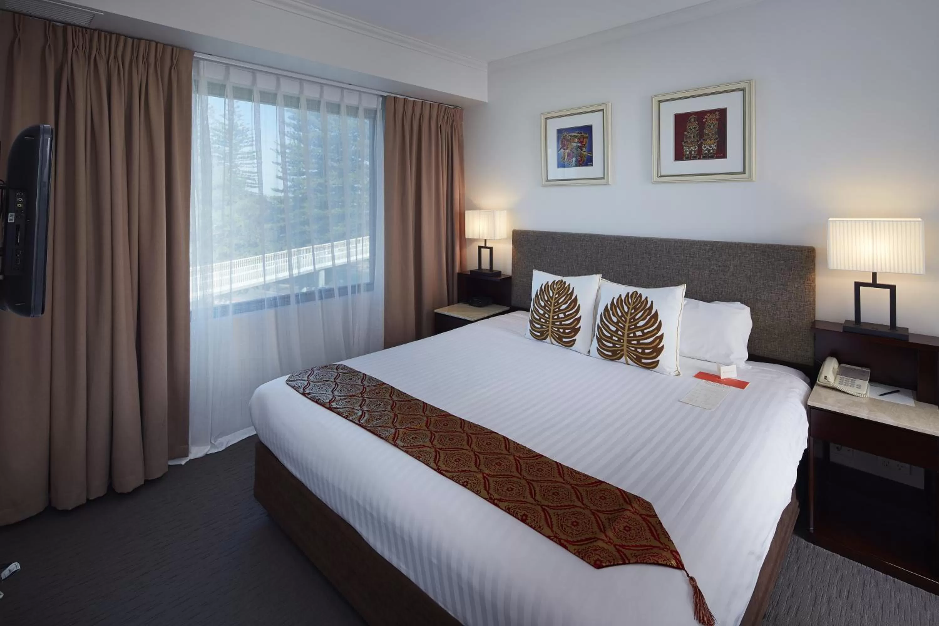 Bed in Pagoda Resort & Spa