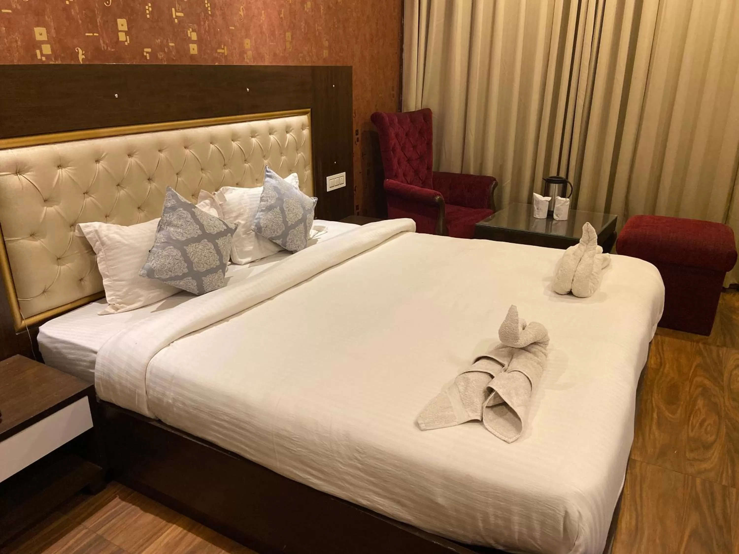 Bed in Hotel Ambika Resort Manali