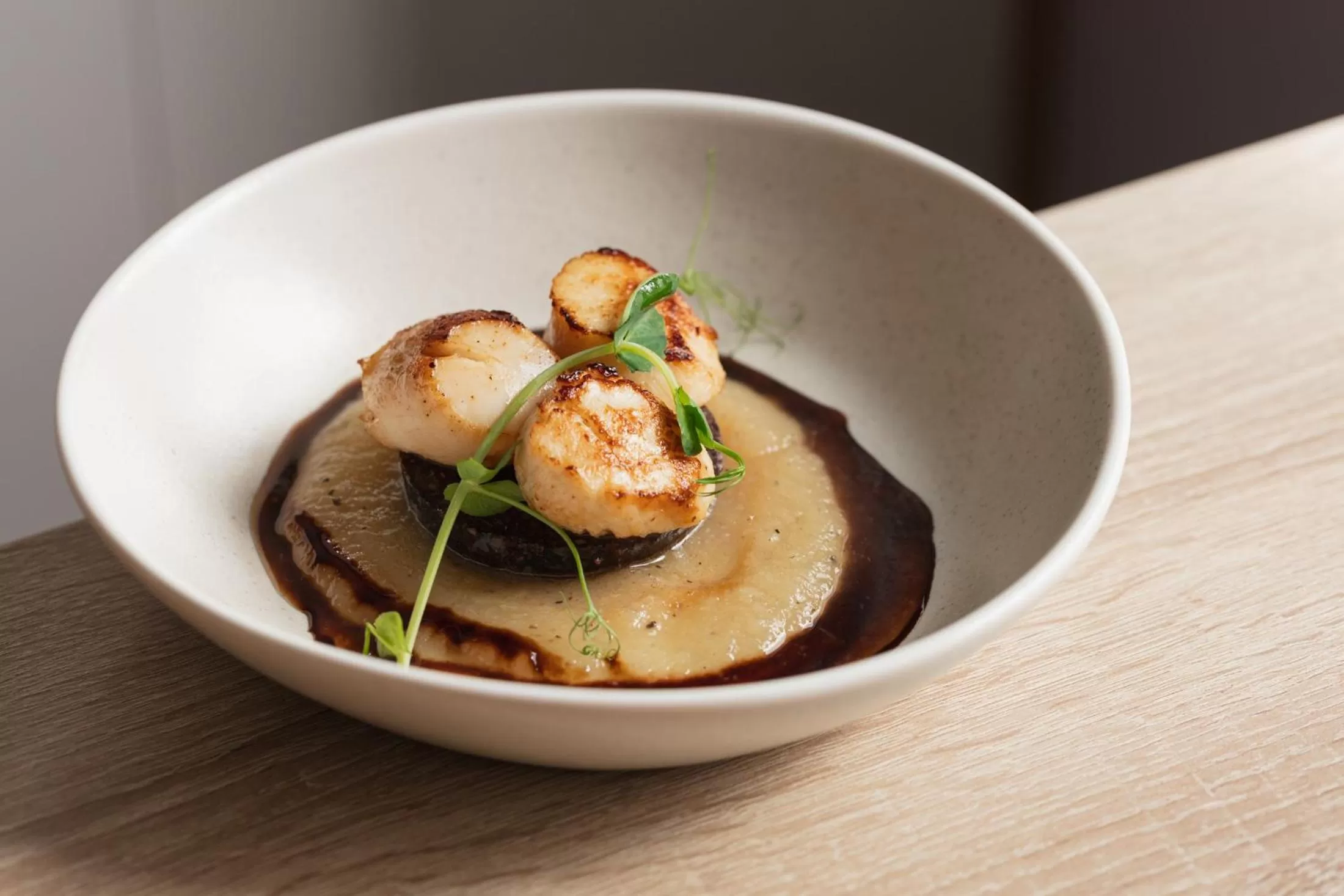 Food and drinks in Caledonian Hotel 'A Bespoke Hotel’