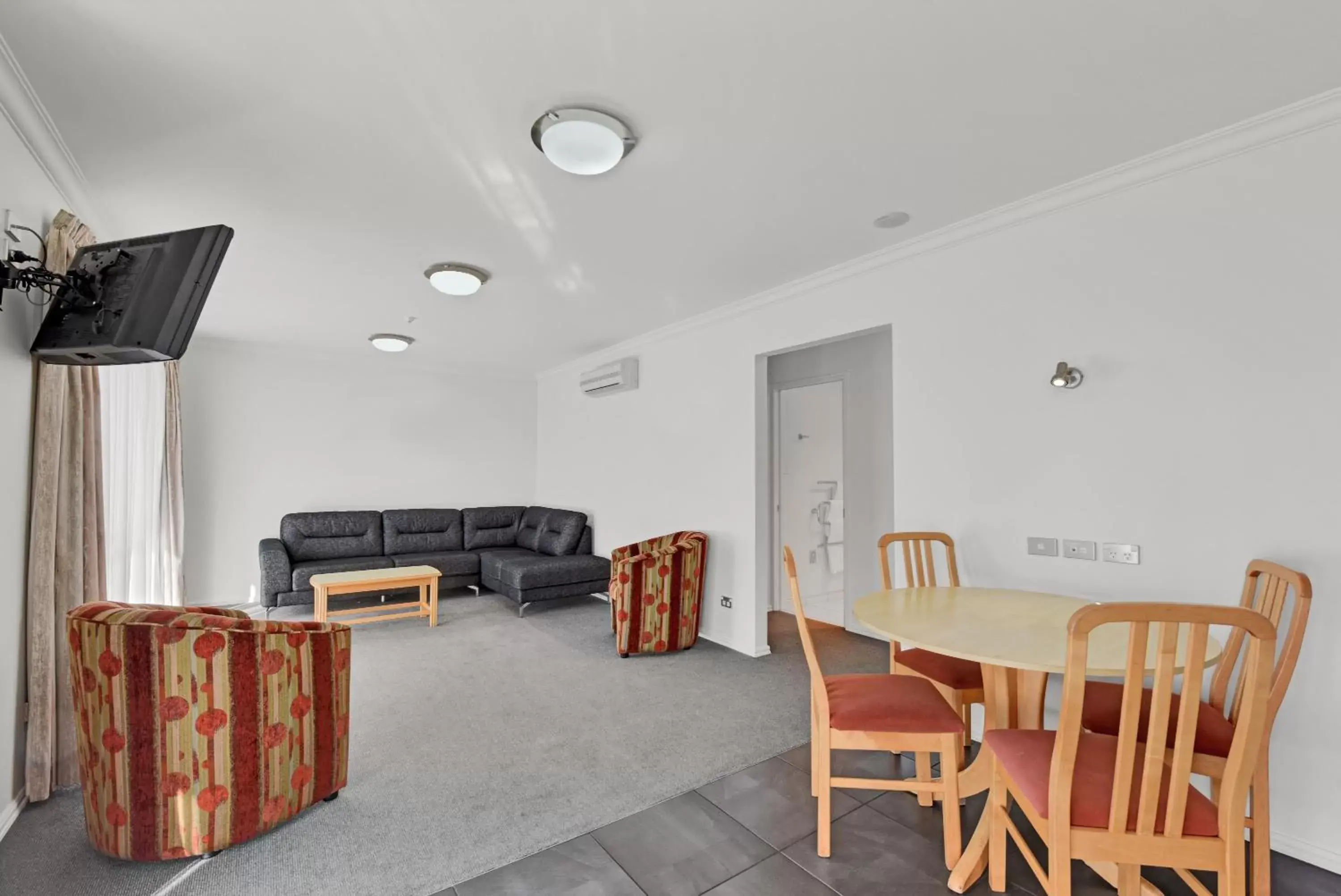 Two Bedroom Apartment in The Hotel Nelson Two Bedroom Apartment in The Hotel Nelson