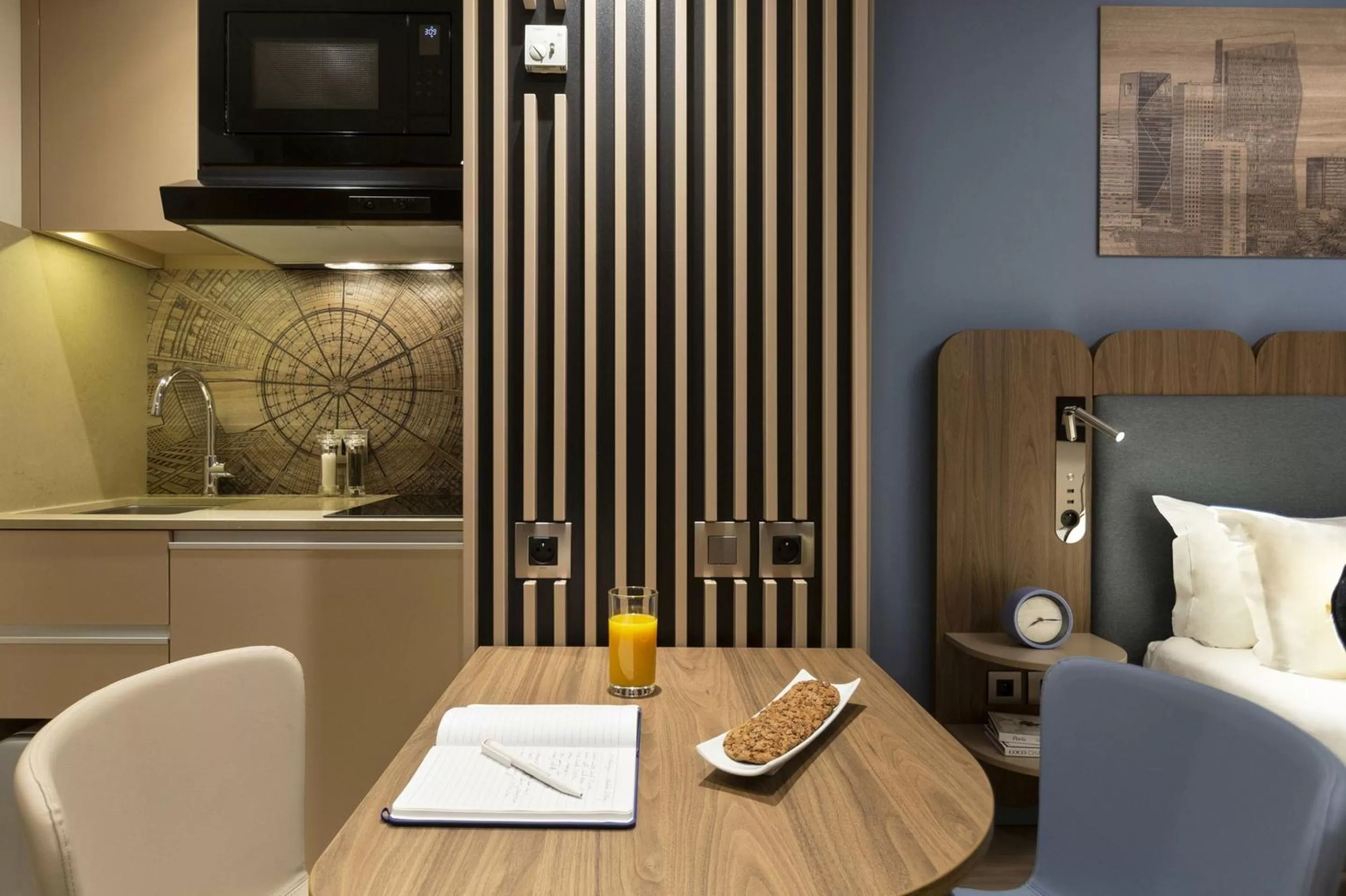 Kitchen or kitchenette in Citadines La Défense Paris