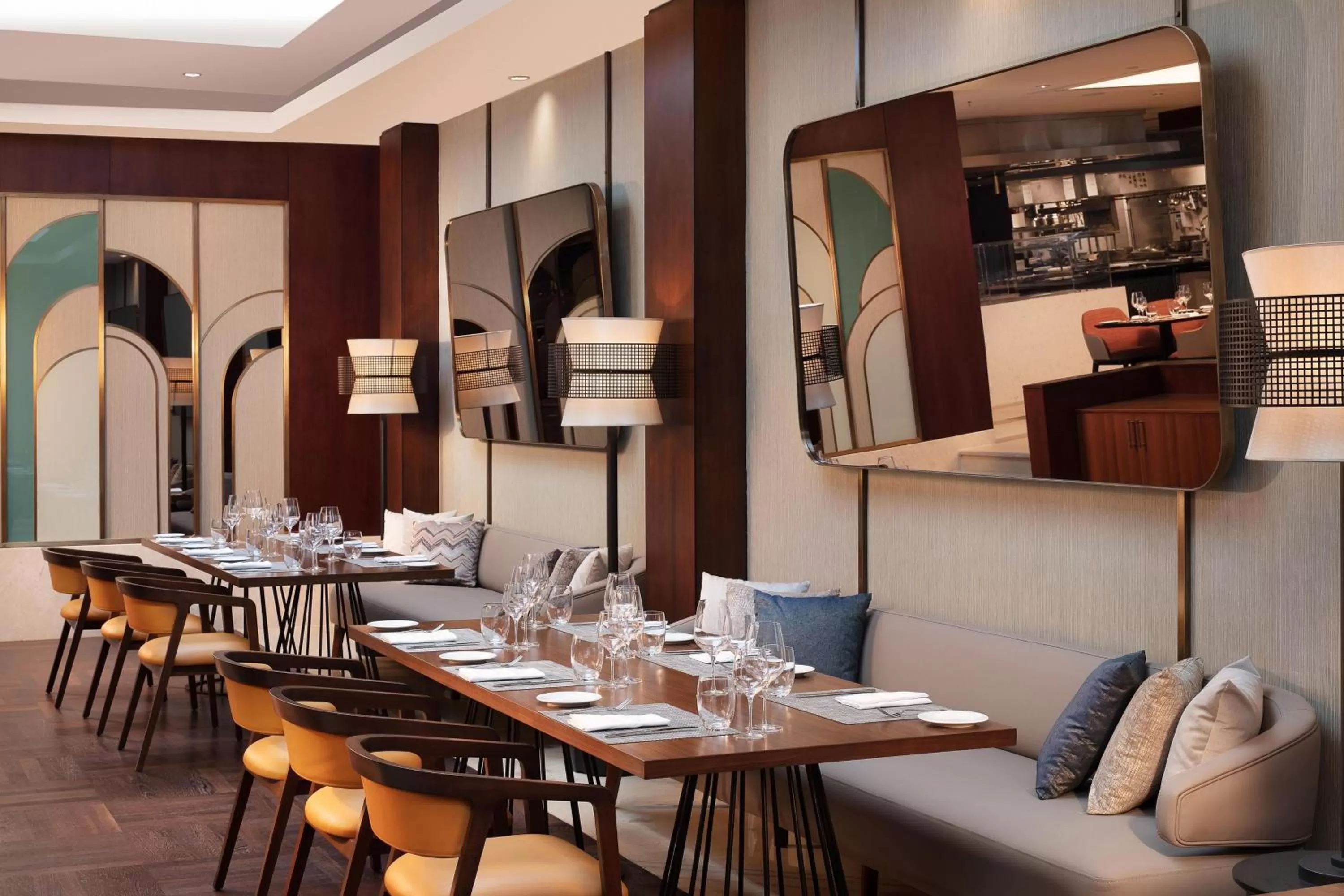 Restaurant/places to eat in Sheraton Istanbul Levent