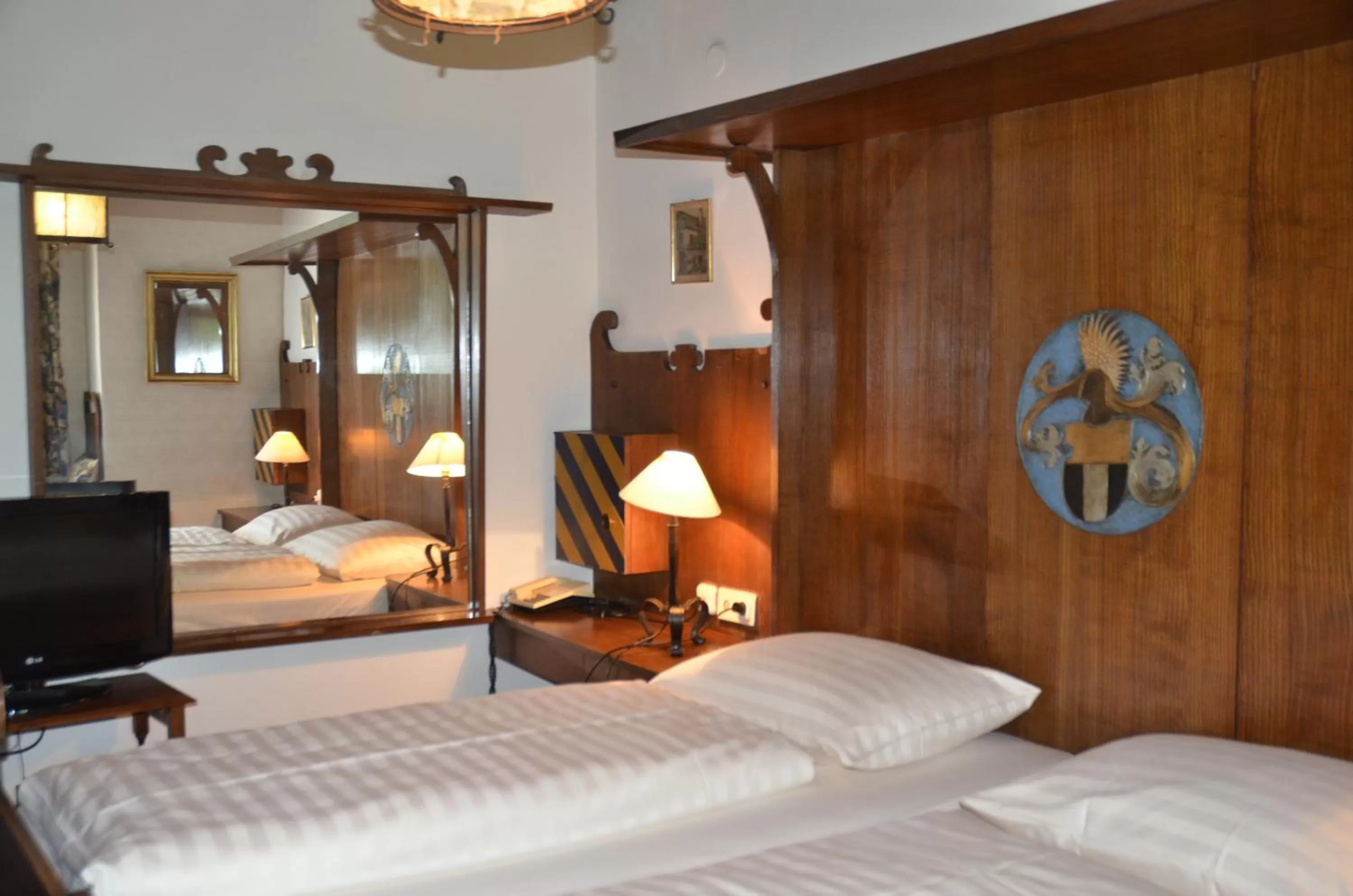 Photo of the whole room, Bed in Schloss Münichau