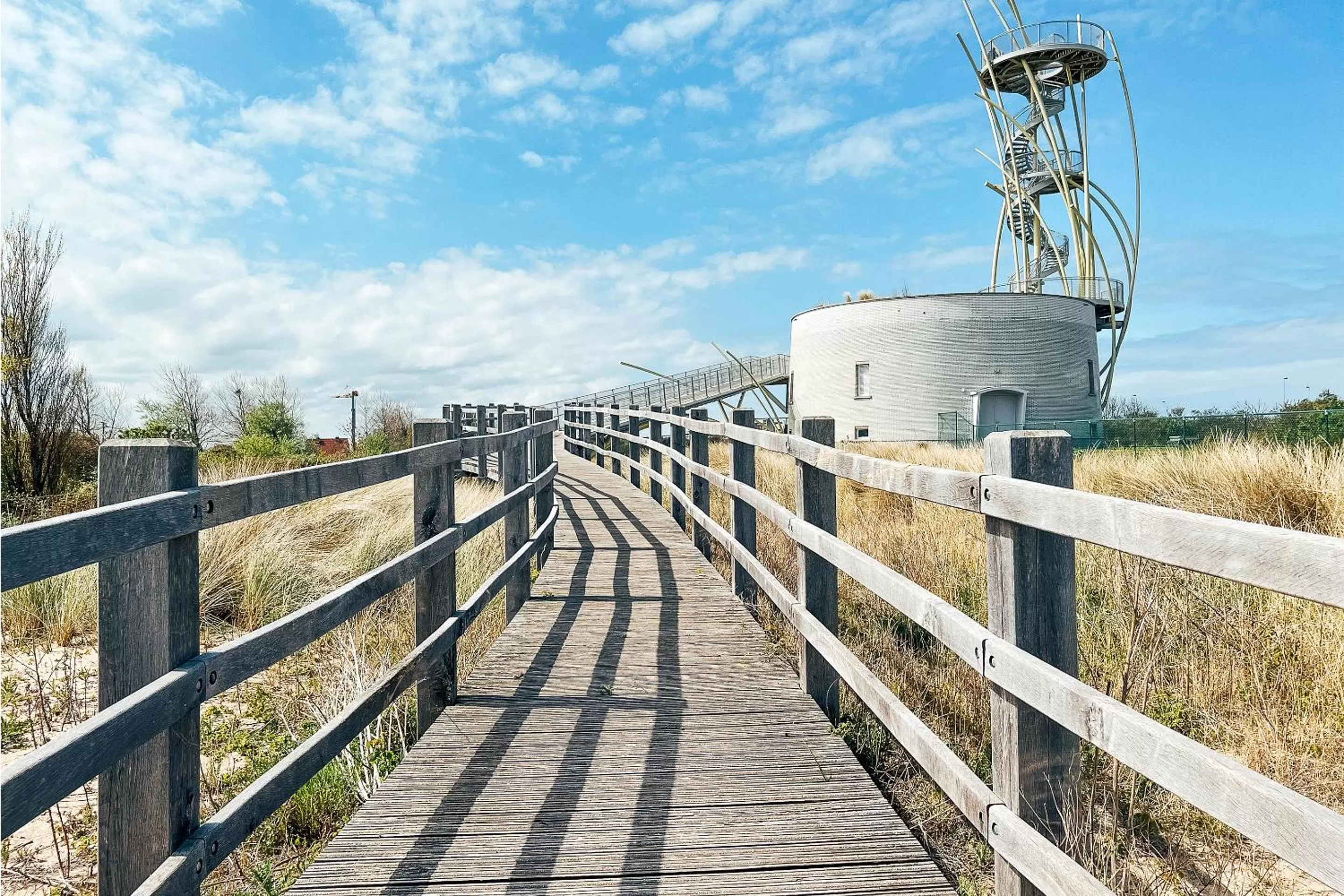 Hiking in Holiday Suites Westende - Middelkerke