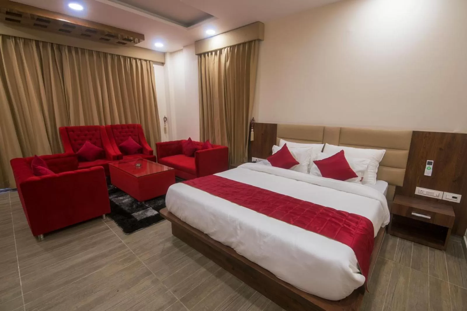 Photo of the whole room in Shivaay Morex- A Vegetarian Hotel