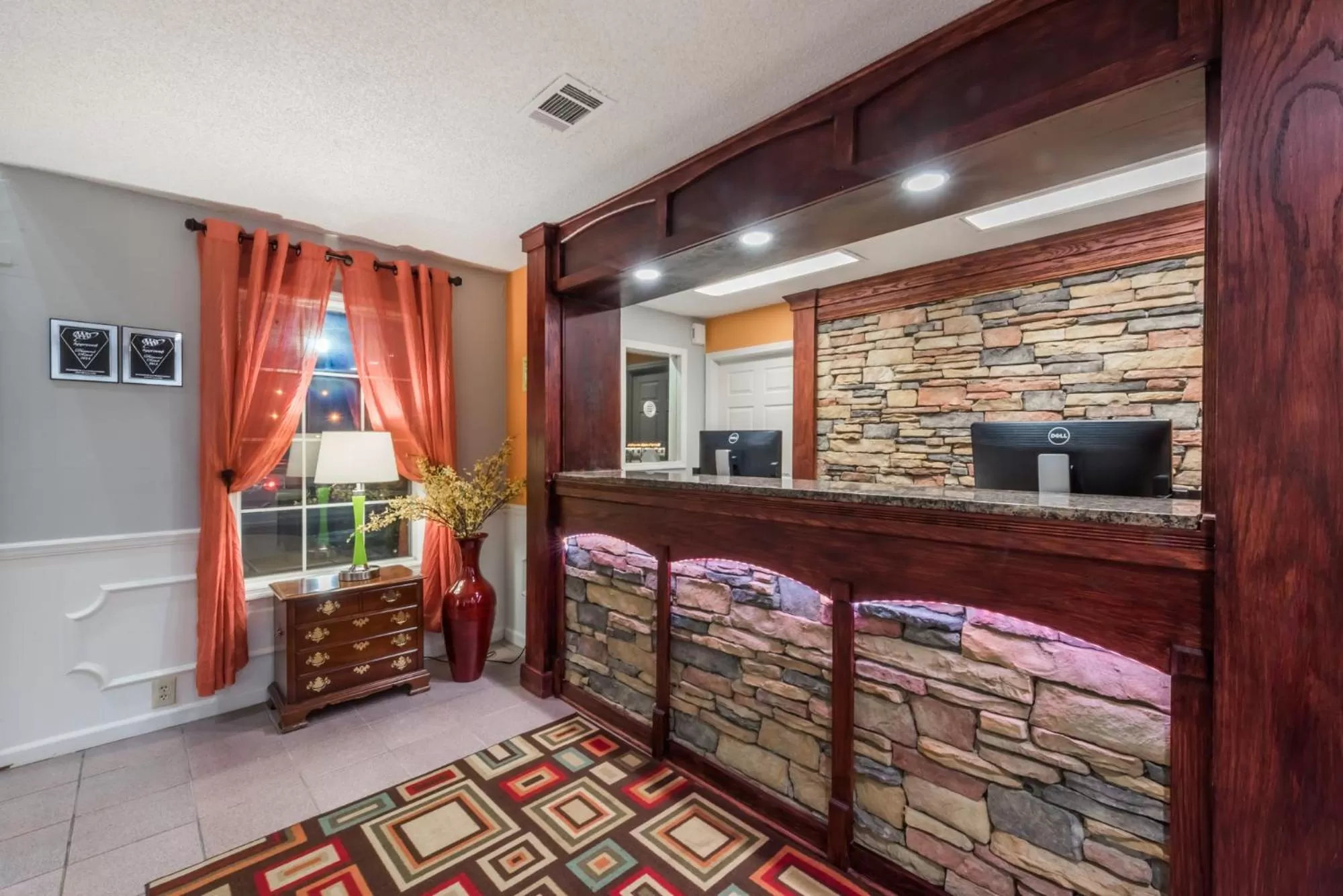 Lobby or reception, Bed in Super 8 by Wyndham Alexander City