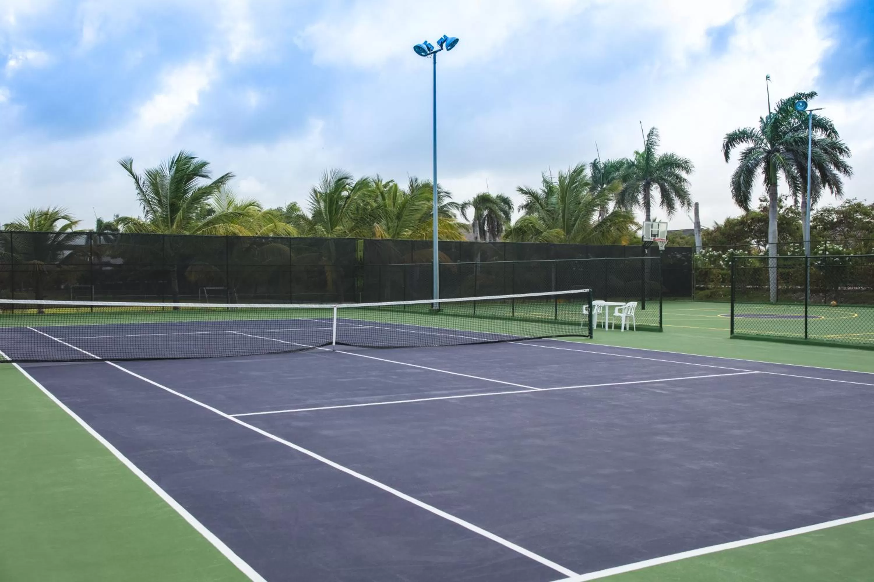 Tennis court in Majestic Mirage Punta Cana, All Suites – All Inclusive