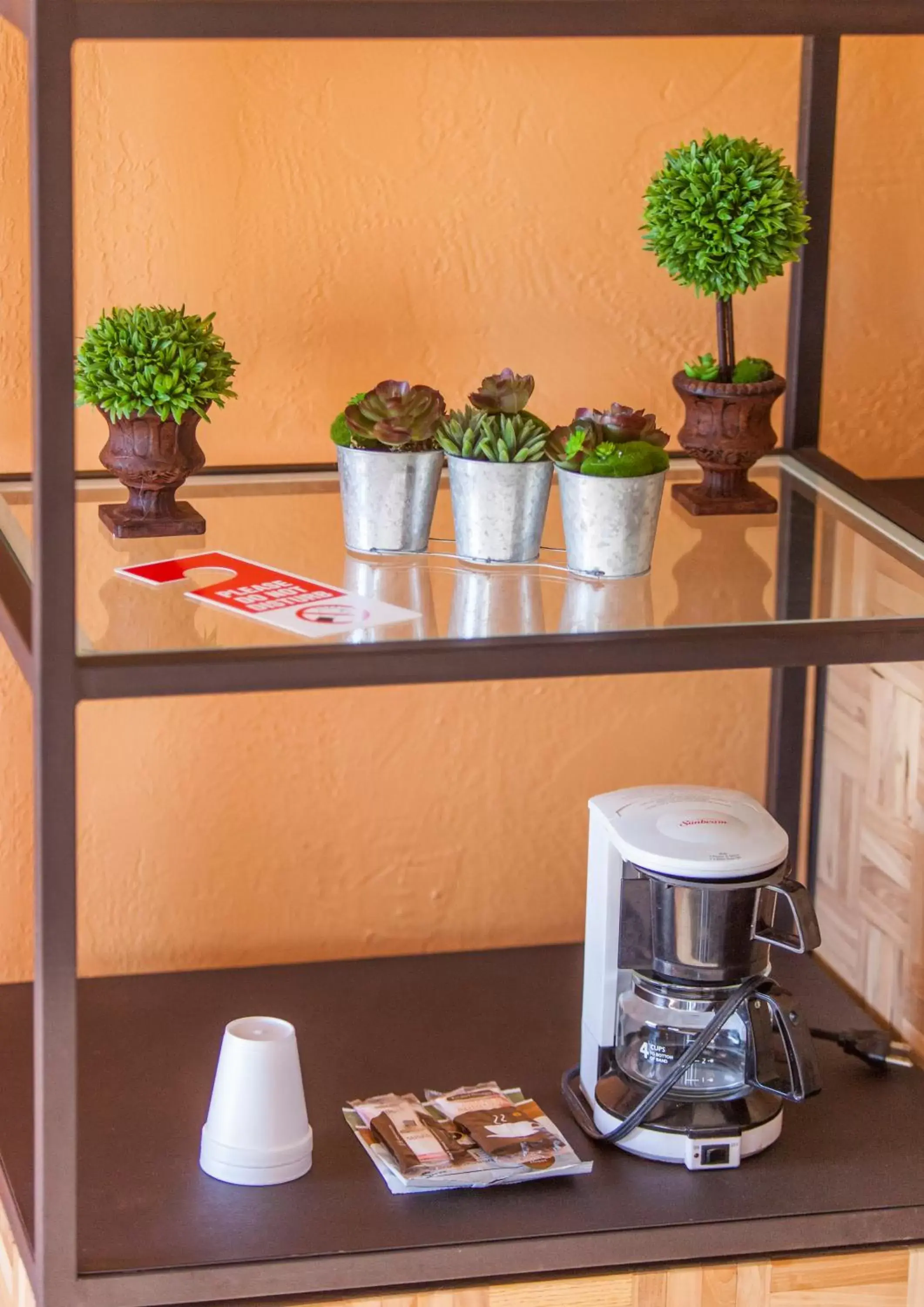 King Room in Mountain View Lodge King Room in Mountain View Lodge