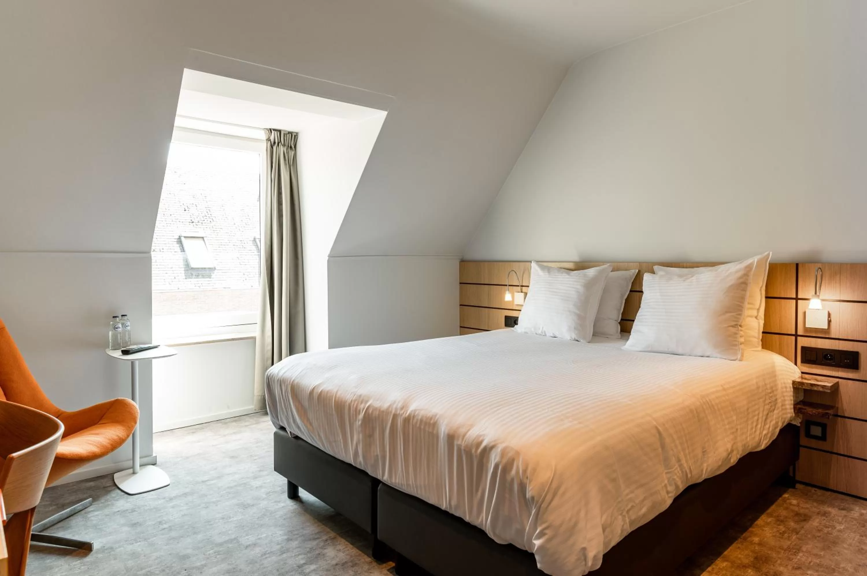 Photo of the whole room, Bed in Hotel Le Bois De Bruges