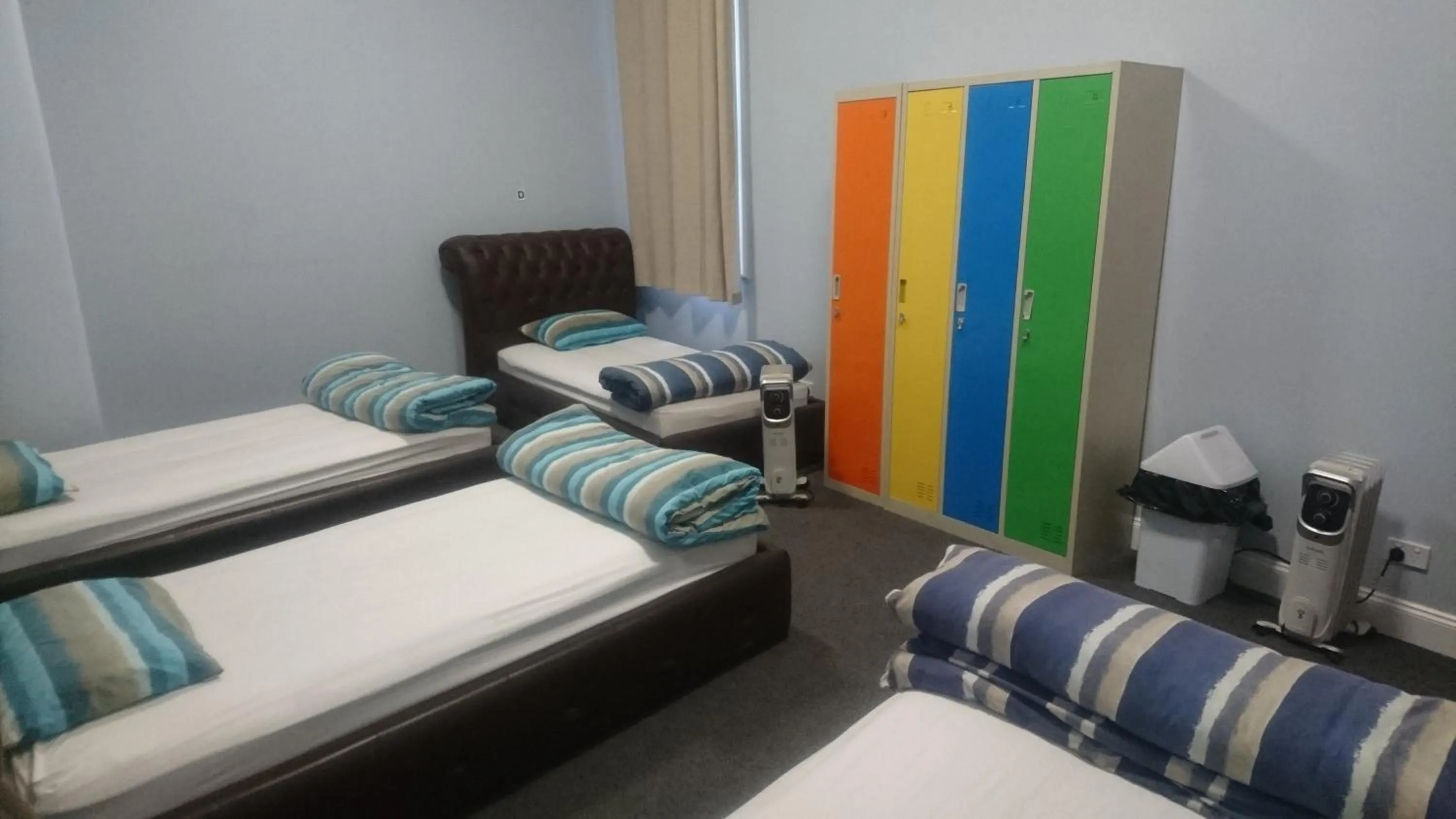 Photo of the whole room, Bed in Backpackers Imperial Hotel