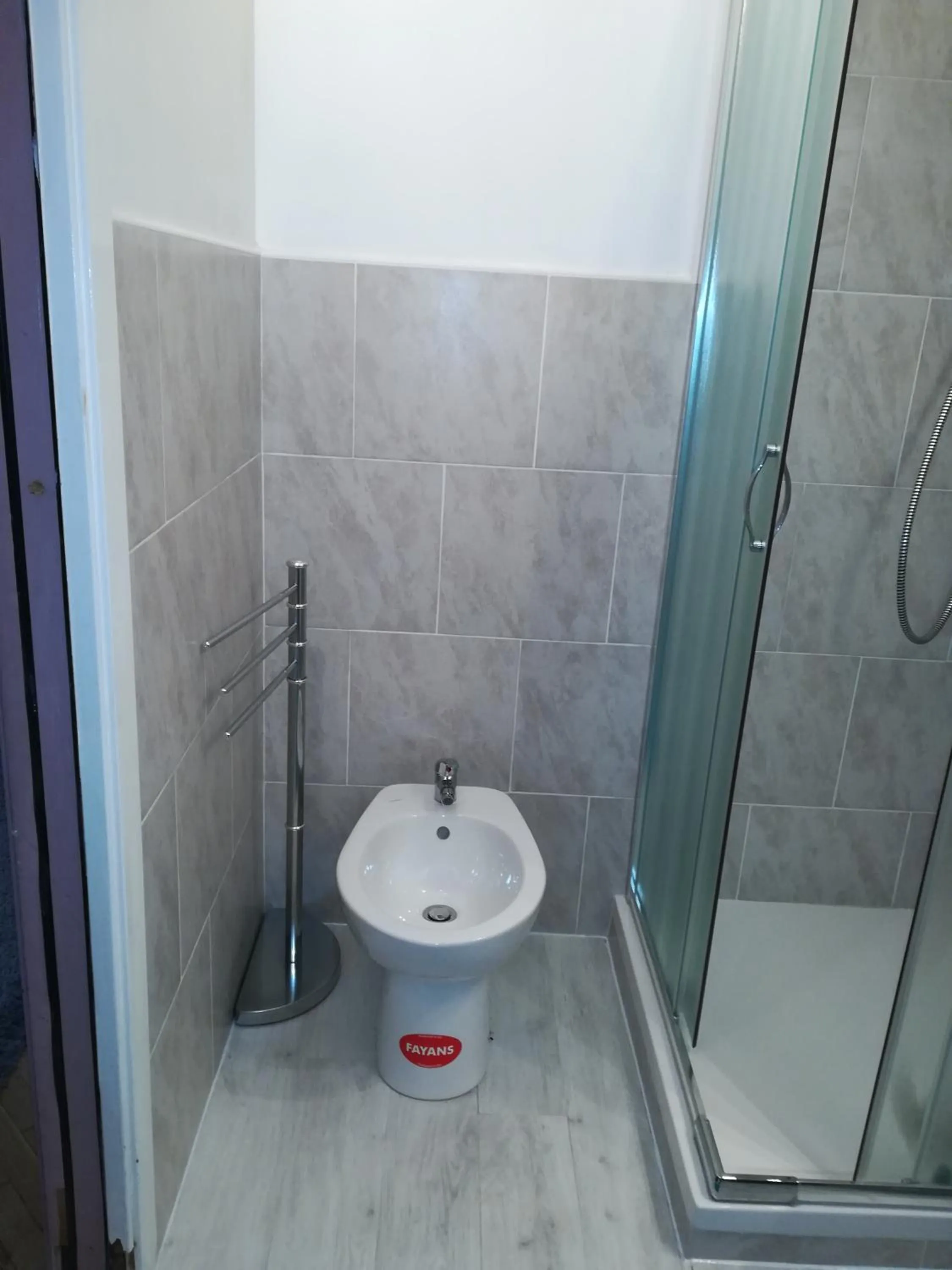 Shower in Megaride Guest House