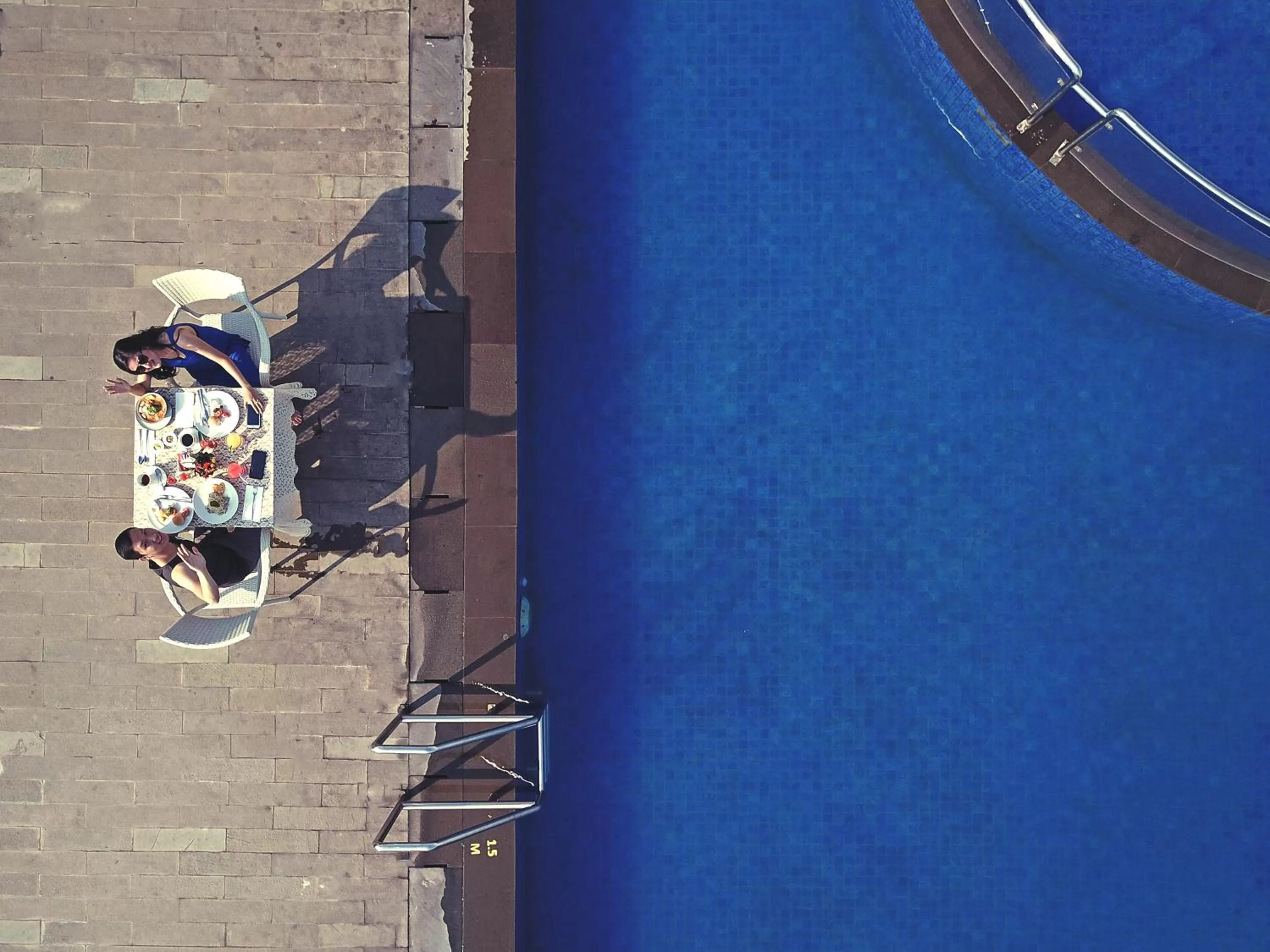 Swimming pool in Oakwood Merdeka Bandung