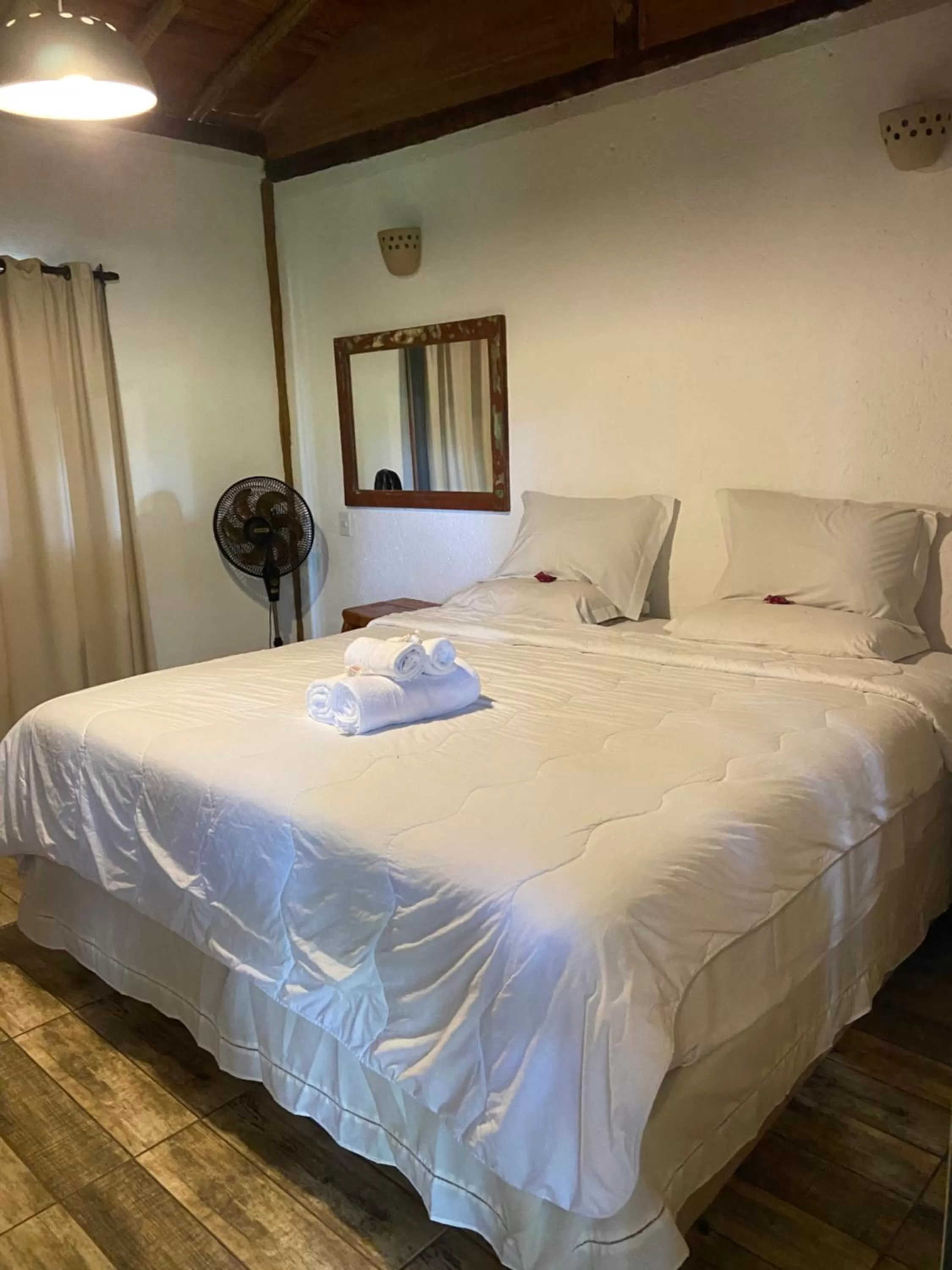 Bed in A Mi Manera Bistro, Pousada e Cervejaria Artesanal!