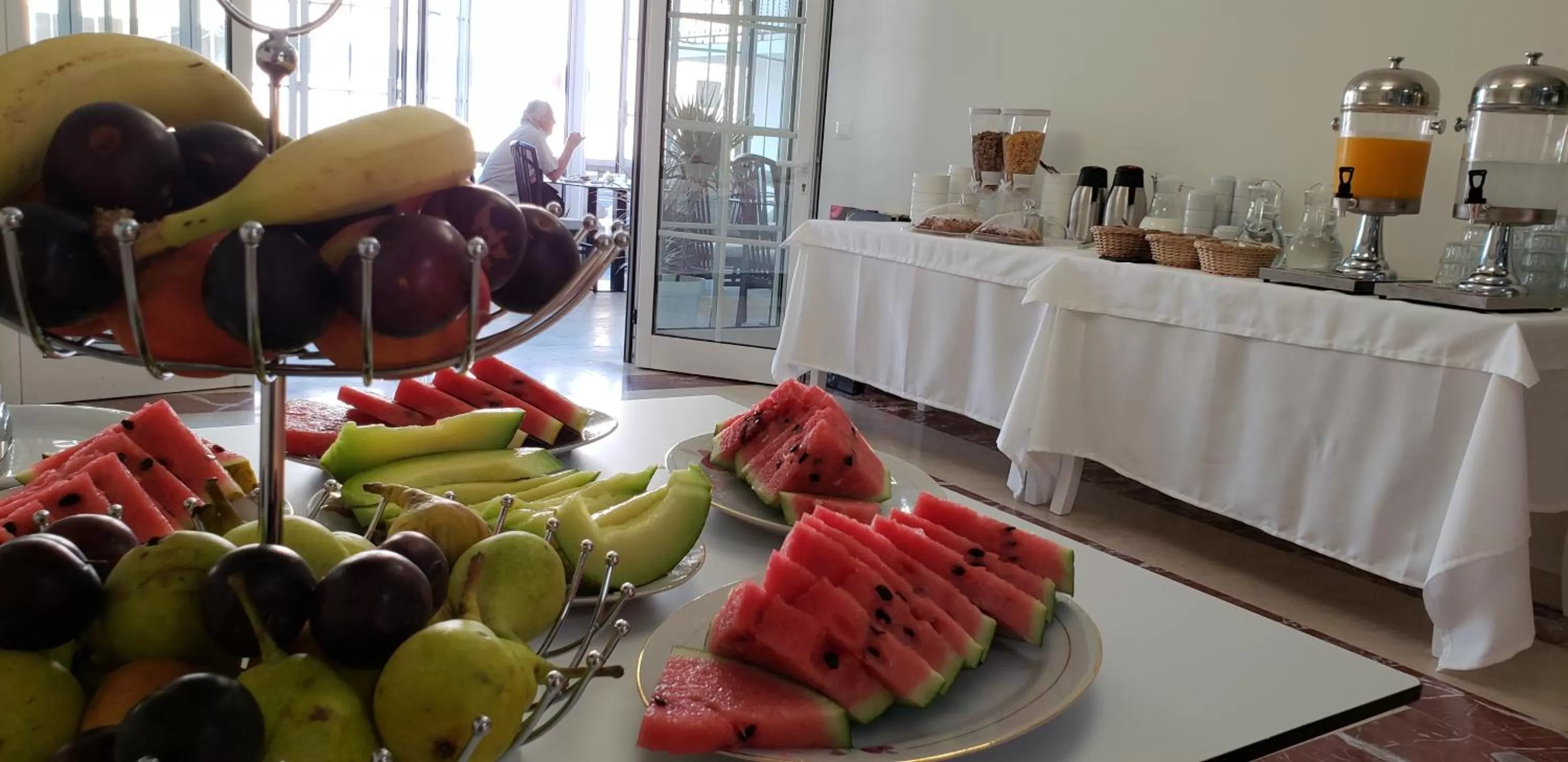 Food and drinks, Food in Mervin Hotel