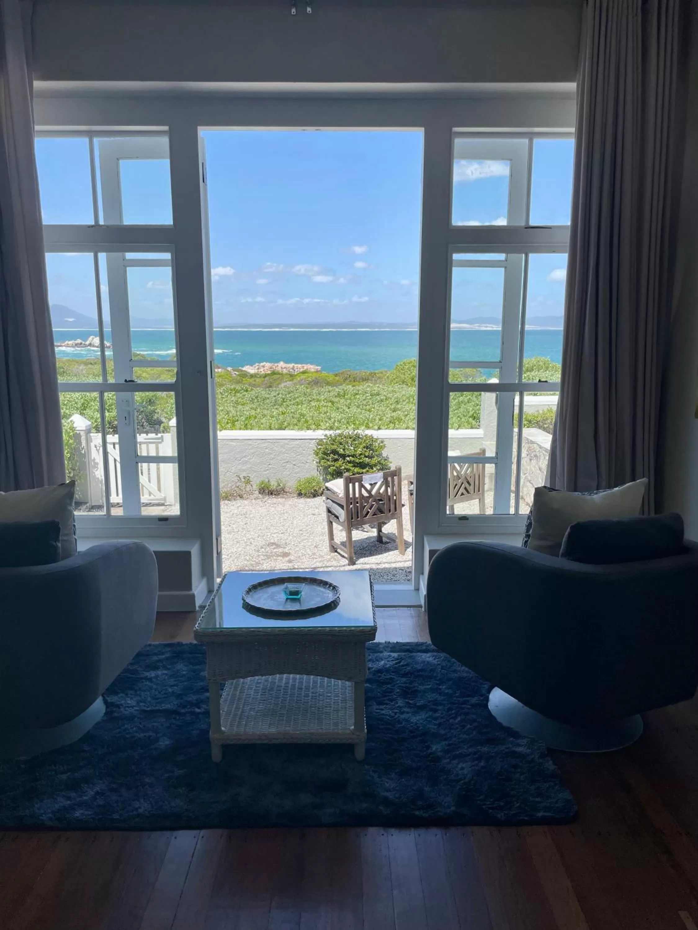 Seating area in 11 WESTCLIFF RENTALS