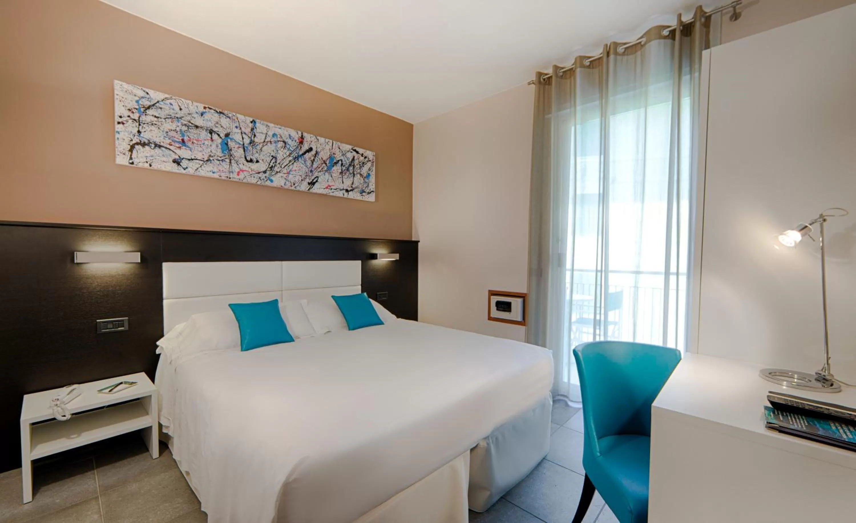 Bed in Best Western Regina Elena