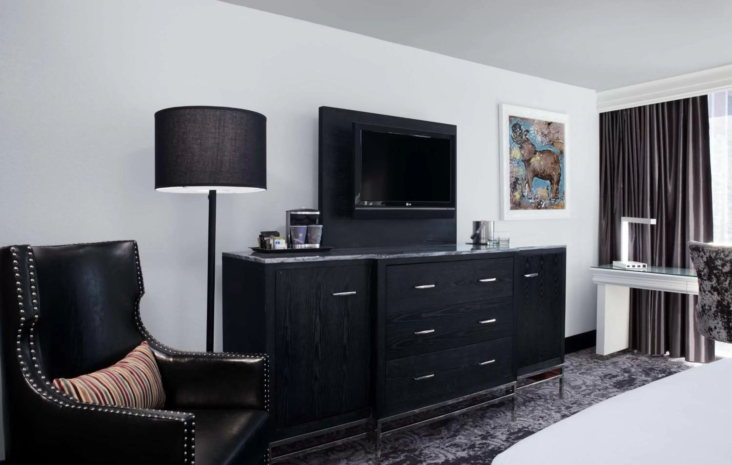 Bedroom, Bed in DoubleTree by Hilton Hotel Tallahassee