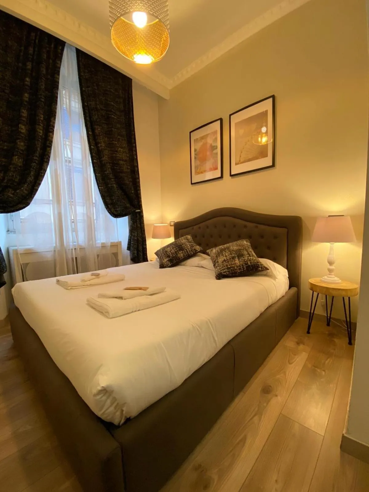 Photo of the whole room, Bed in The Place In Rome Guest House