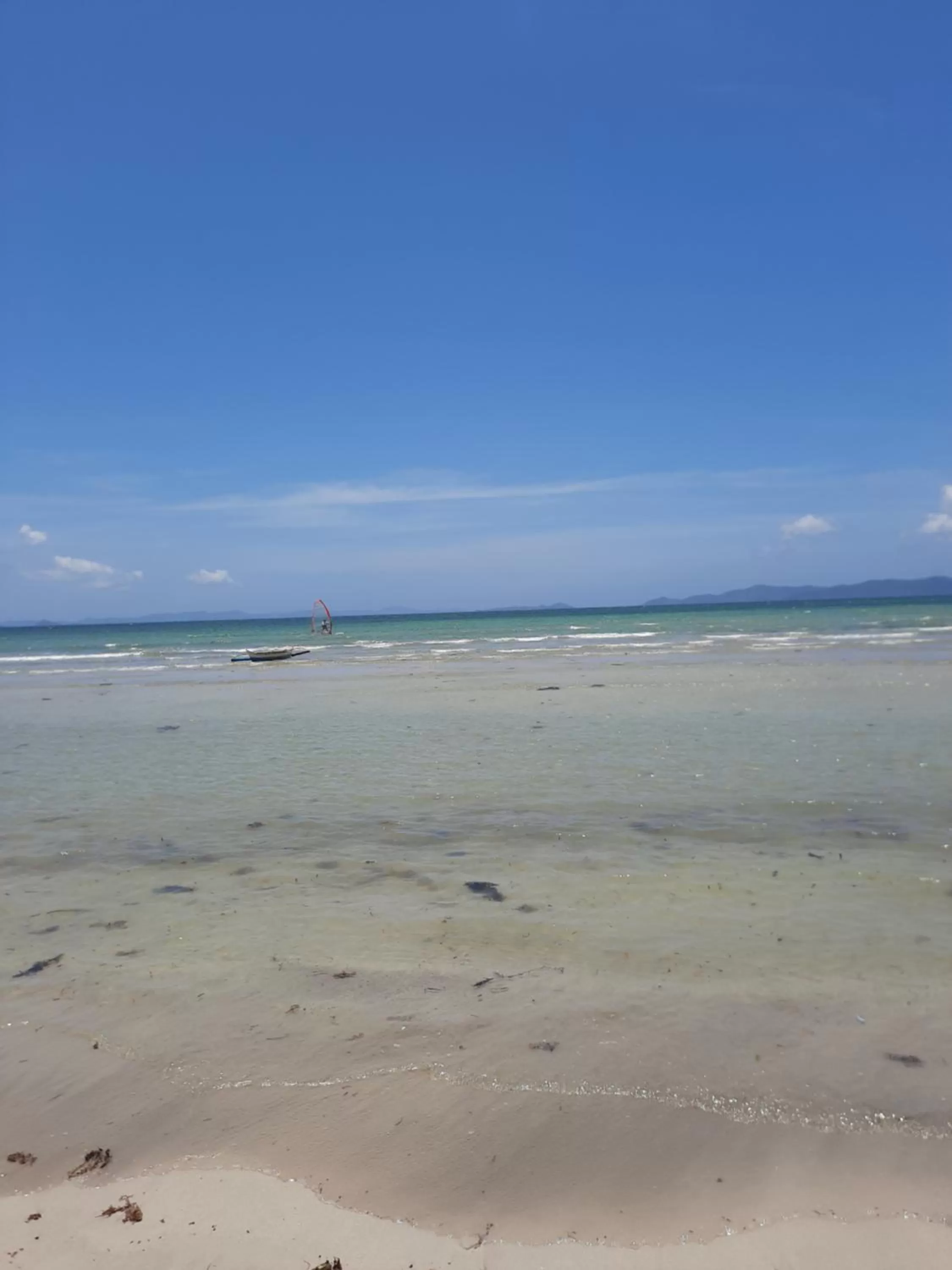 Beach in Eastwind Beach Club- El Nido