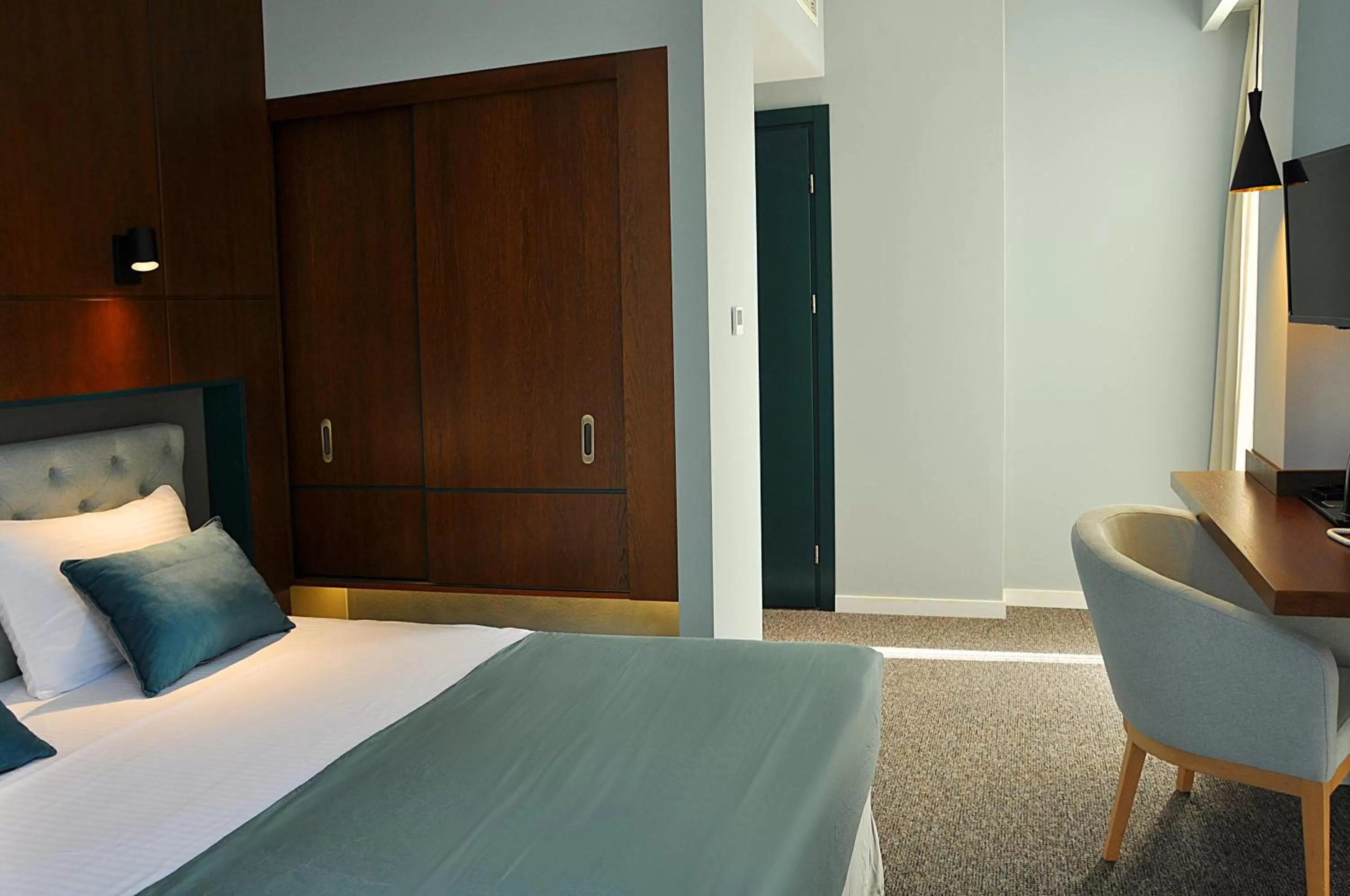 Bedroom, Bed in River View Hotel Tbilisi