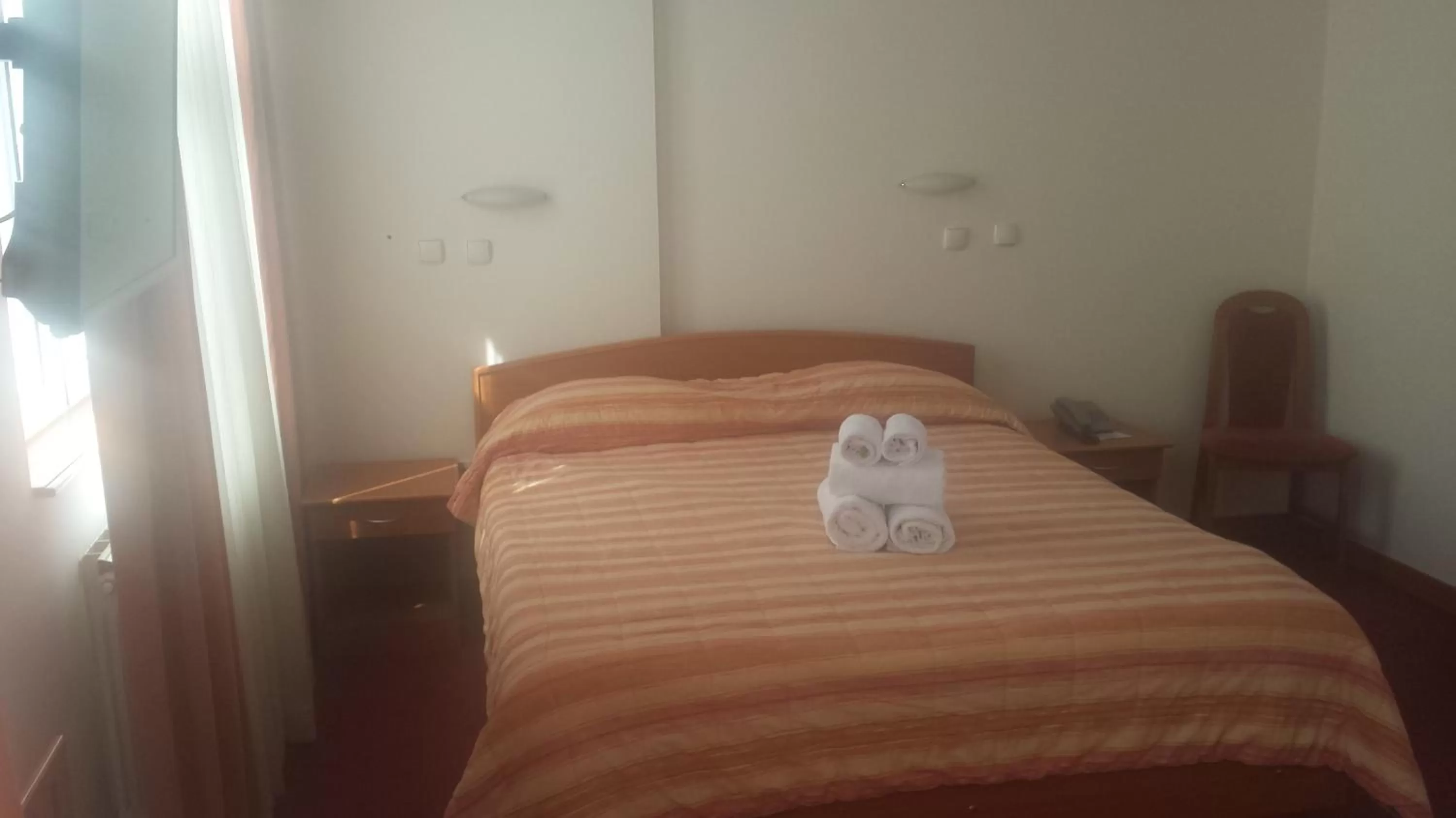 Photo of the whole room, Bed in Hotel Fontana