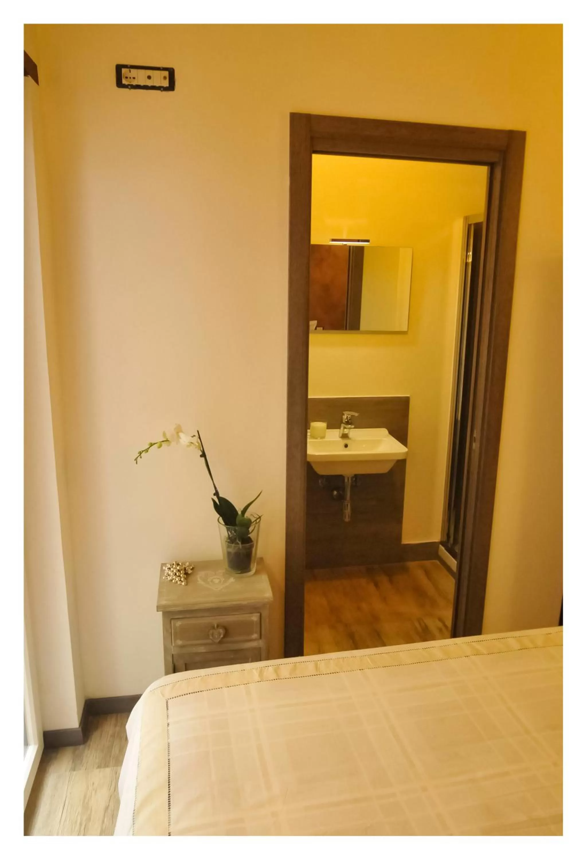 Small Double Room in Il Campanile