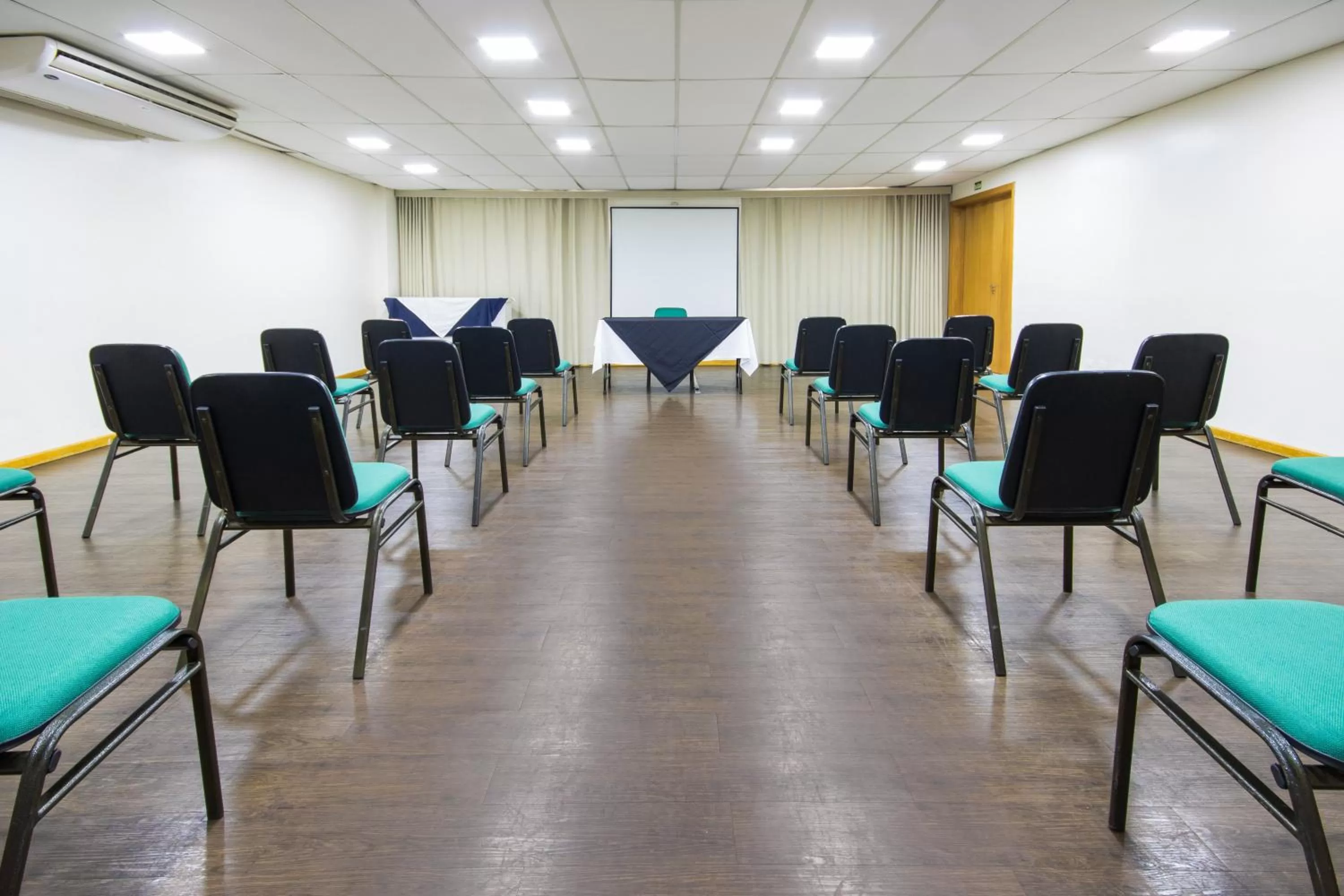Meeting/conference room in Hotel Nacional Inn Sorocaba