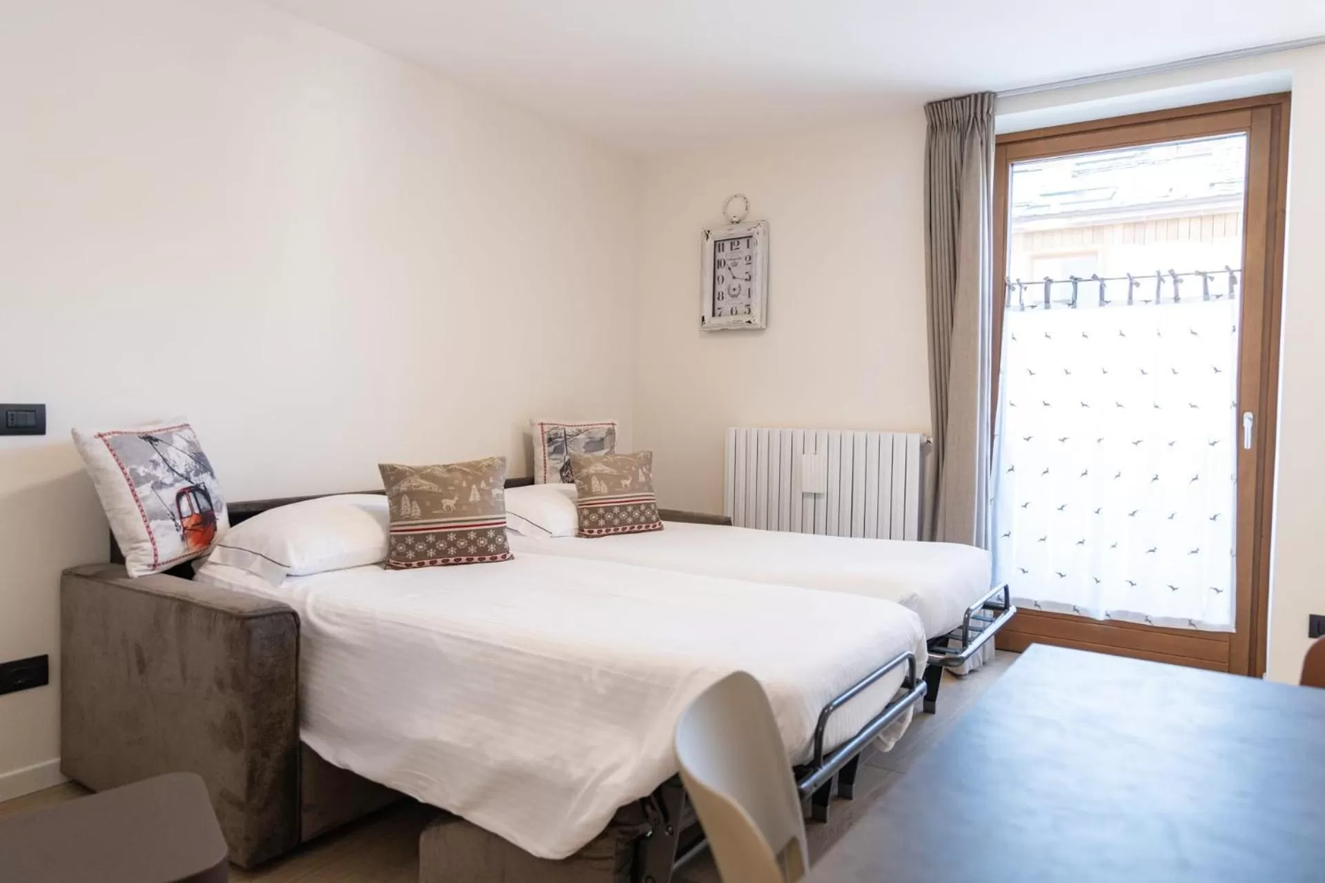 Bed in Olimpia Hotel