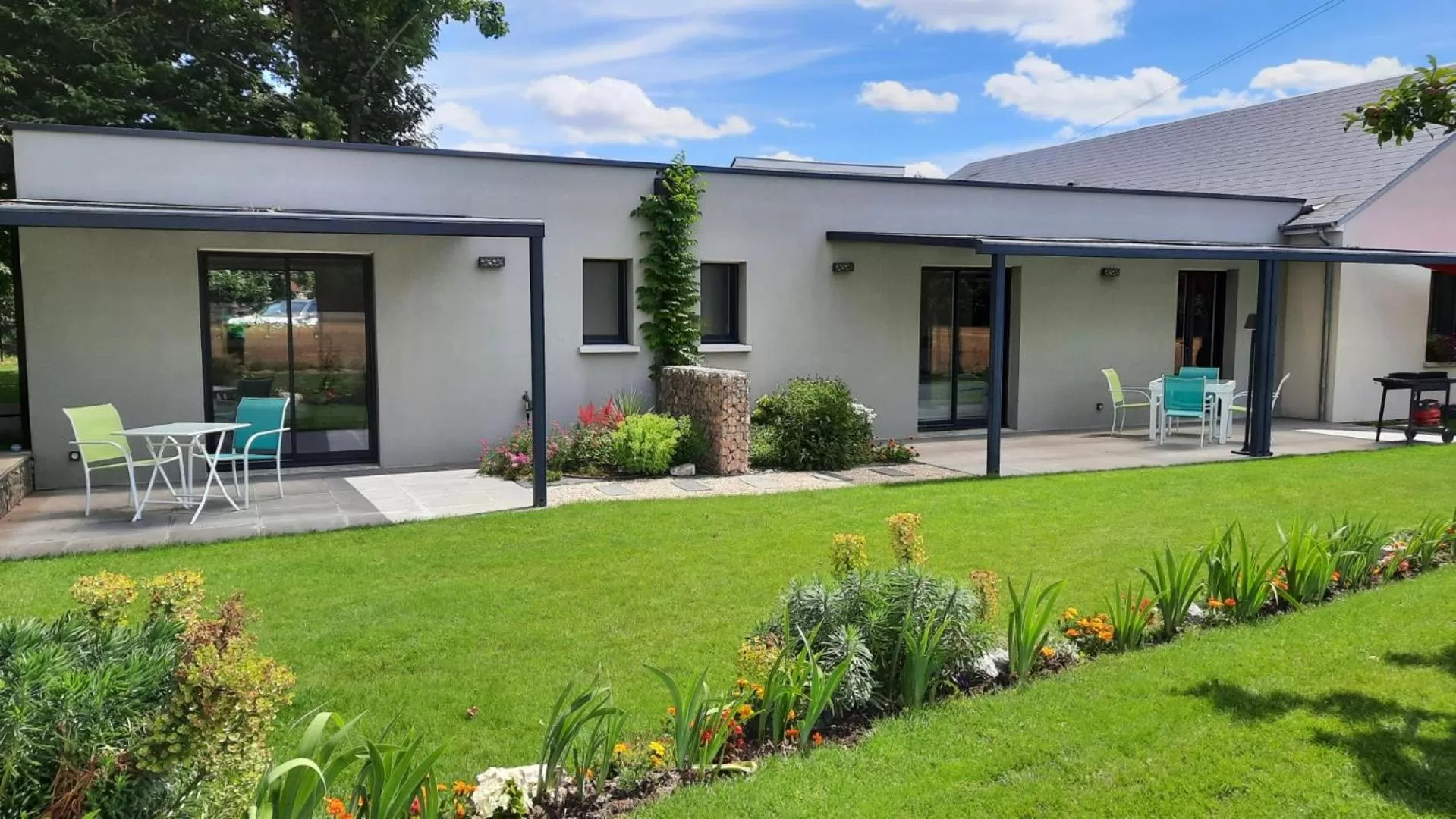 Property building in Les Gabions