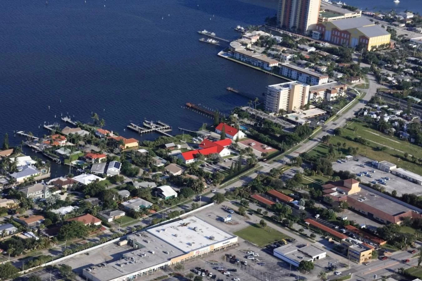 Bird's eye view in Travel Inn of Riviera Beach
