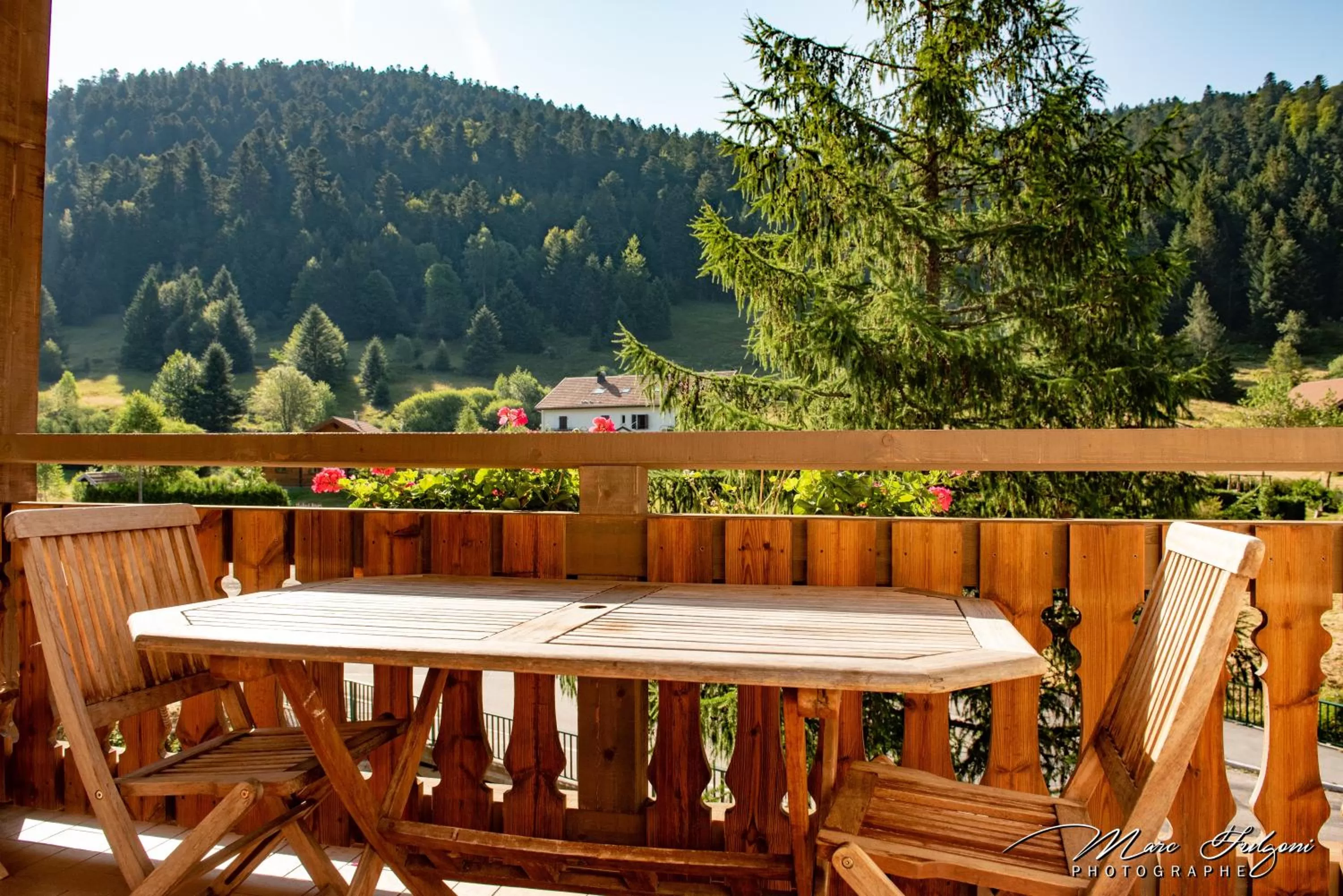 Balcony/Terrace in Le Couarôge Chalets et Appartements