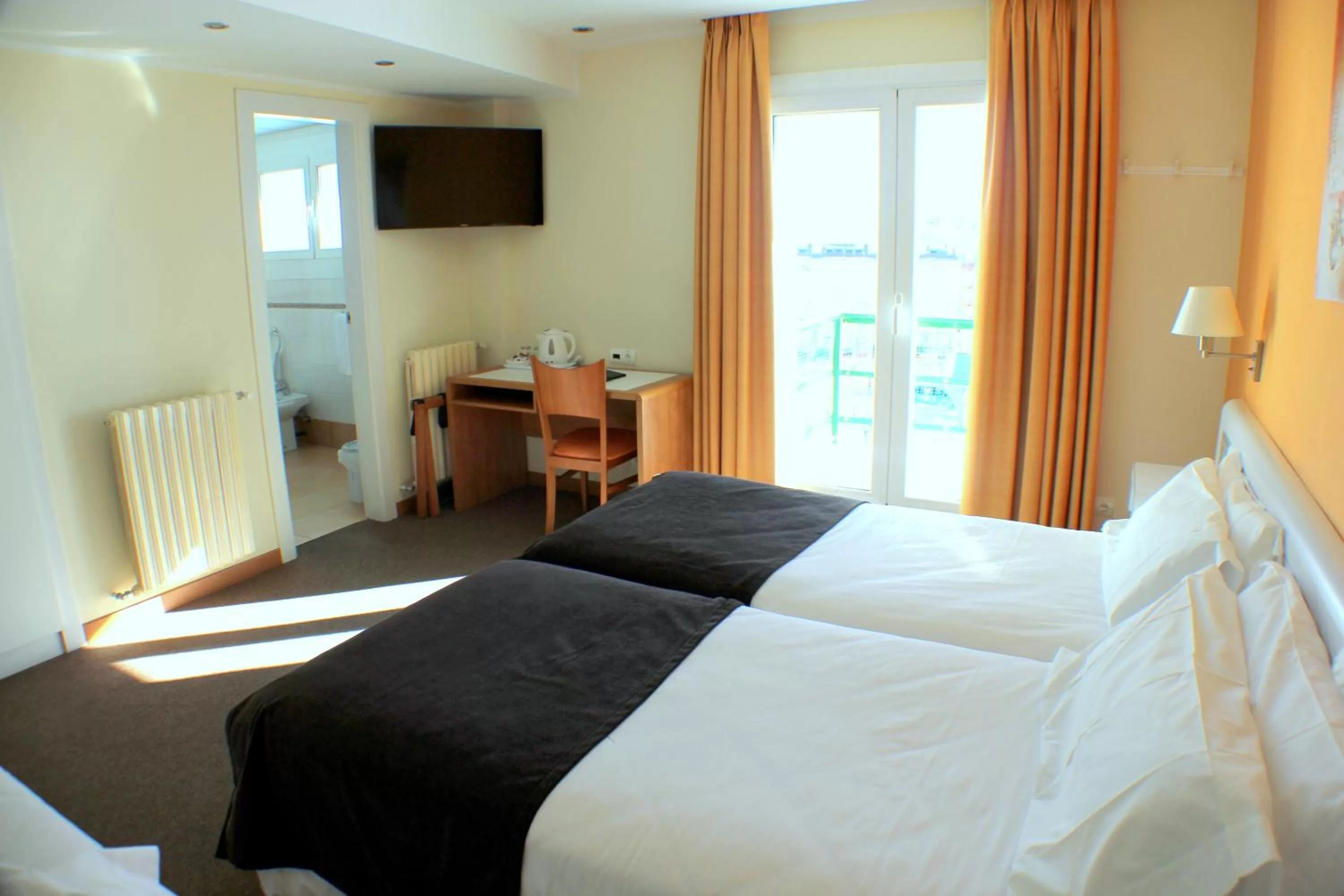 Bed in Hotel Kandahar