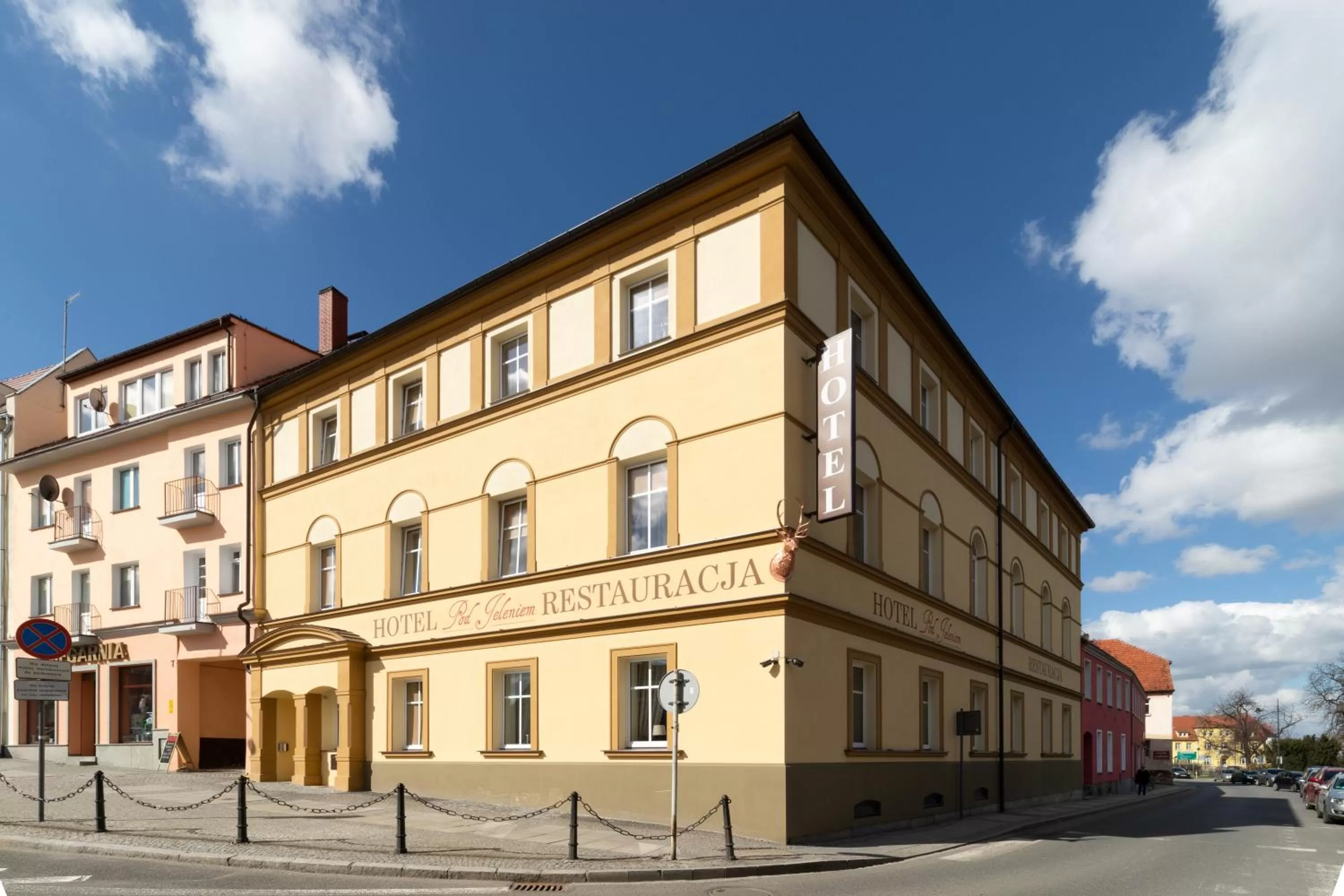 Property building in Hotel Pod Jeleniem