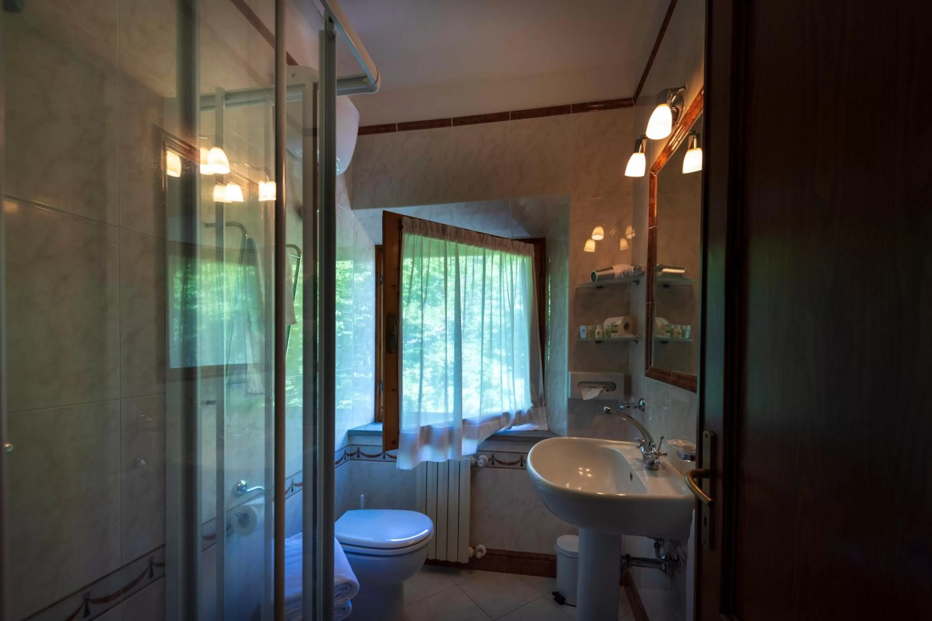 Bathroom in Villa Scacciapensieri Boutique Hotel