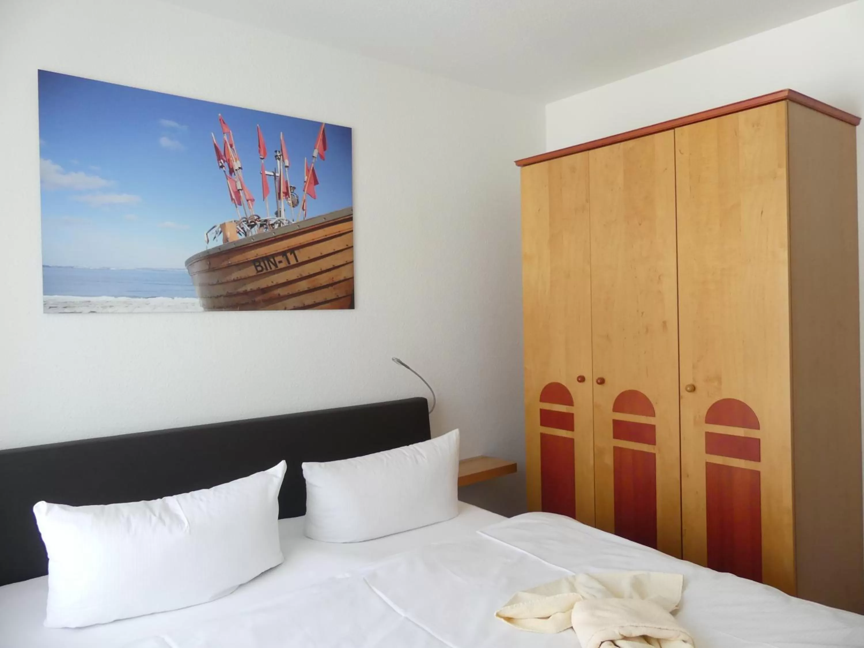 Bedroom, Bed in Apartmenthaus Binzer Sterne