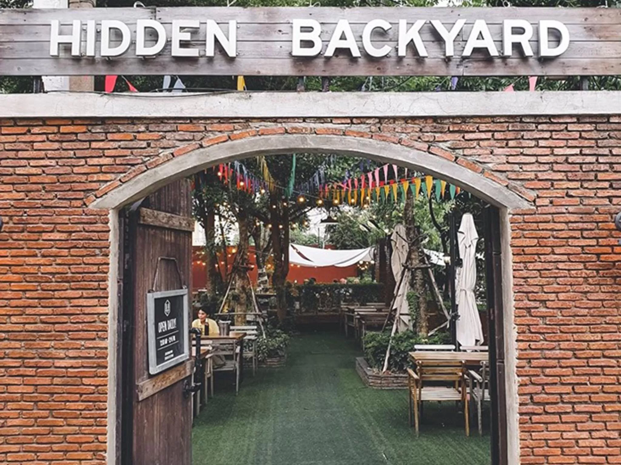 Restaurant/places to eat in Botanic Service Room at Impact Muangthongthani - SHA Certified