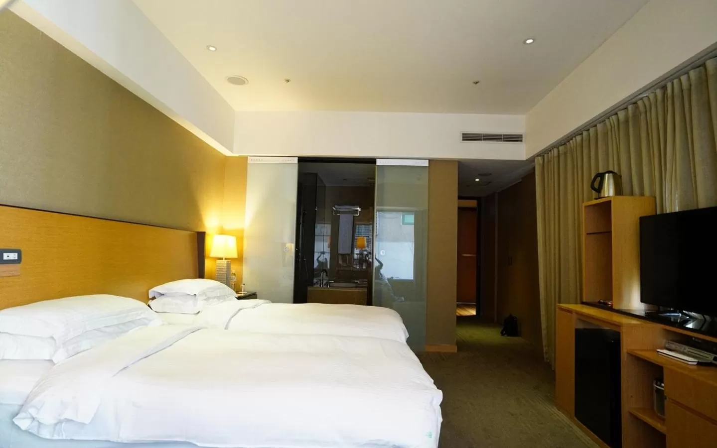 Photo of the whole room, Bed in City Suites-Taipei Nanxi