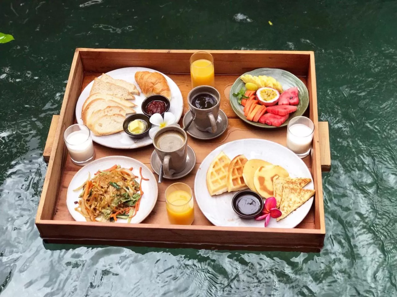 Breakfast in Dontrei Villa Angkor