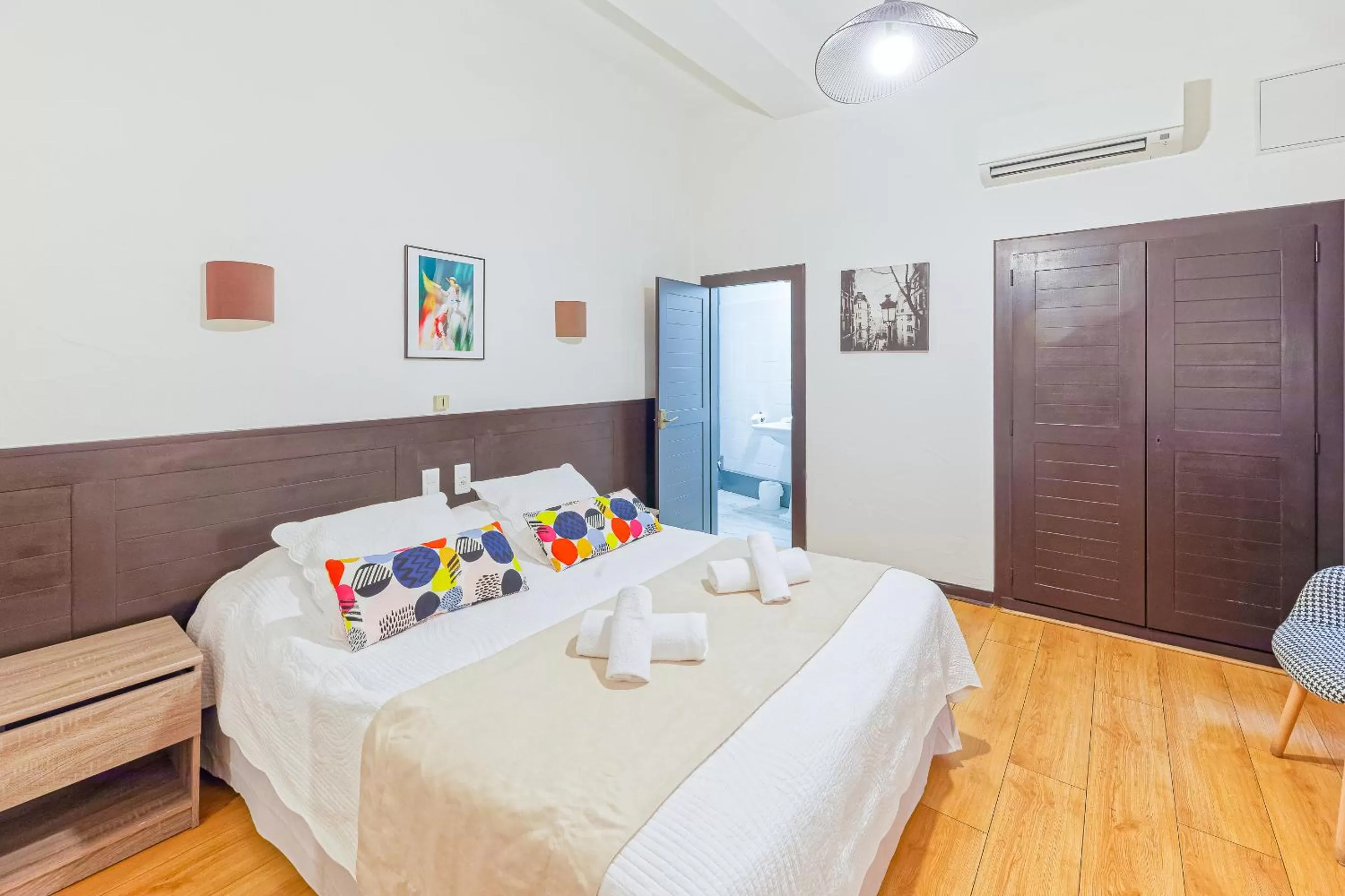 Photo of the whole room, Bed in Hotel Cote Basque